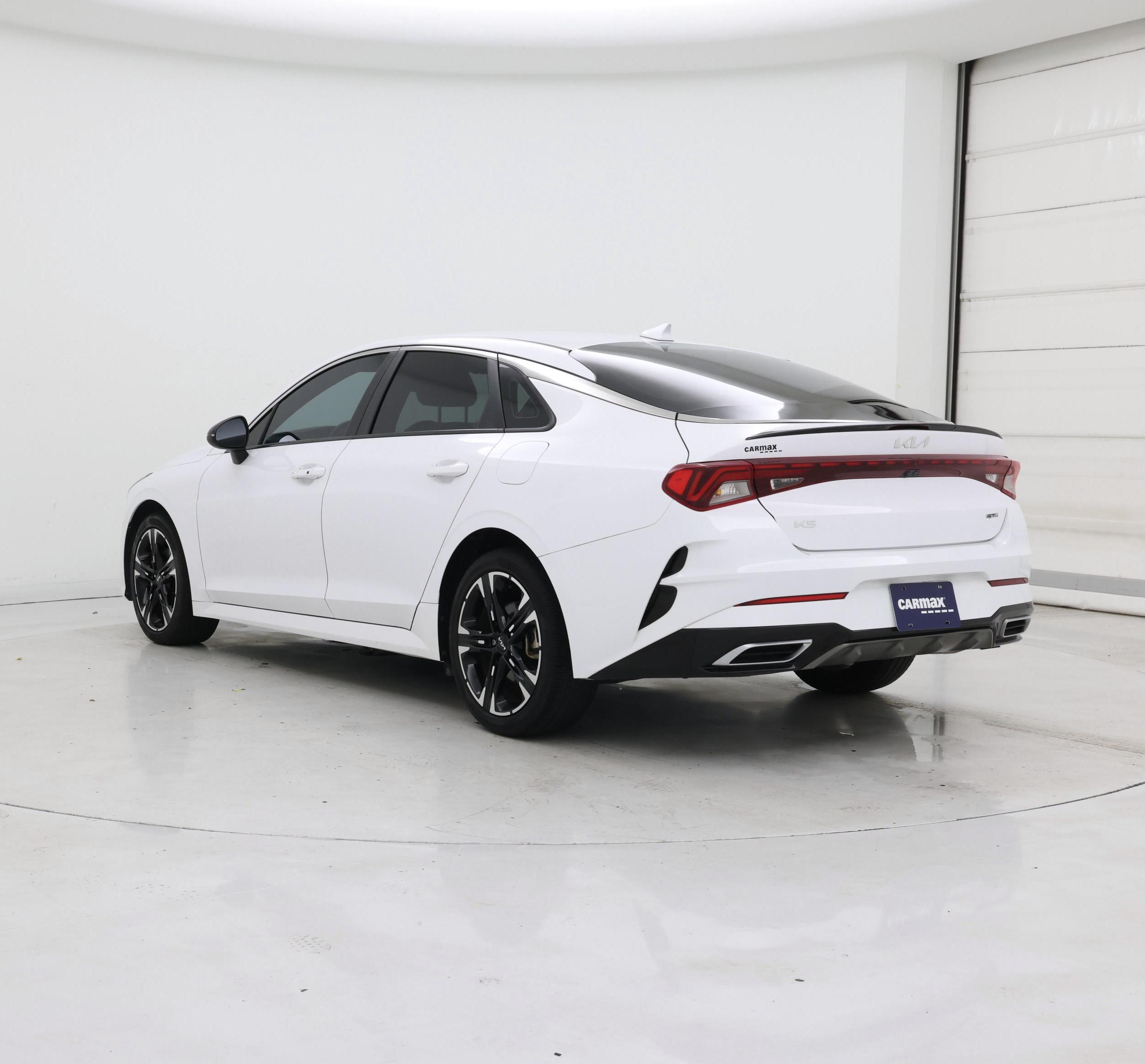 Thumbnail: 2023 Kia K5 - 2