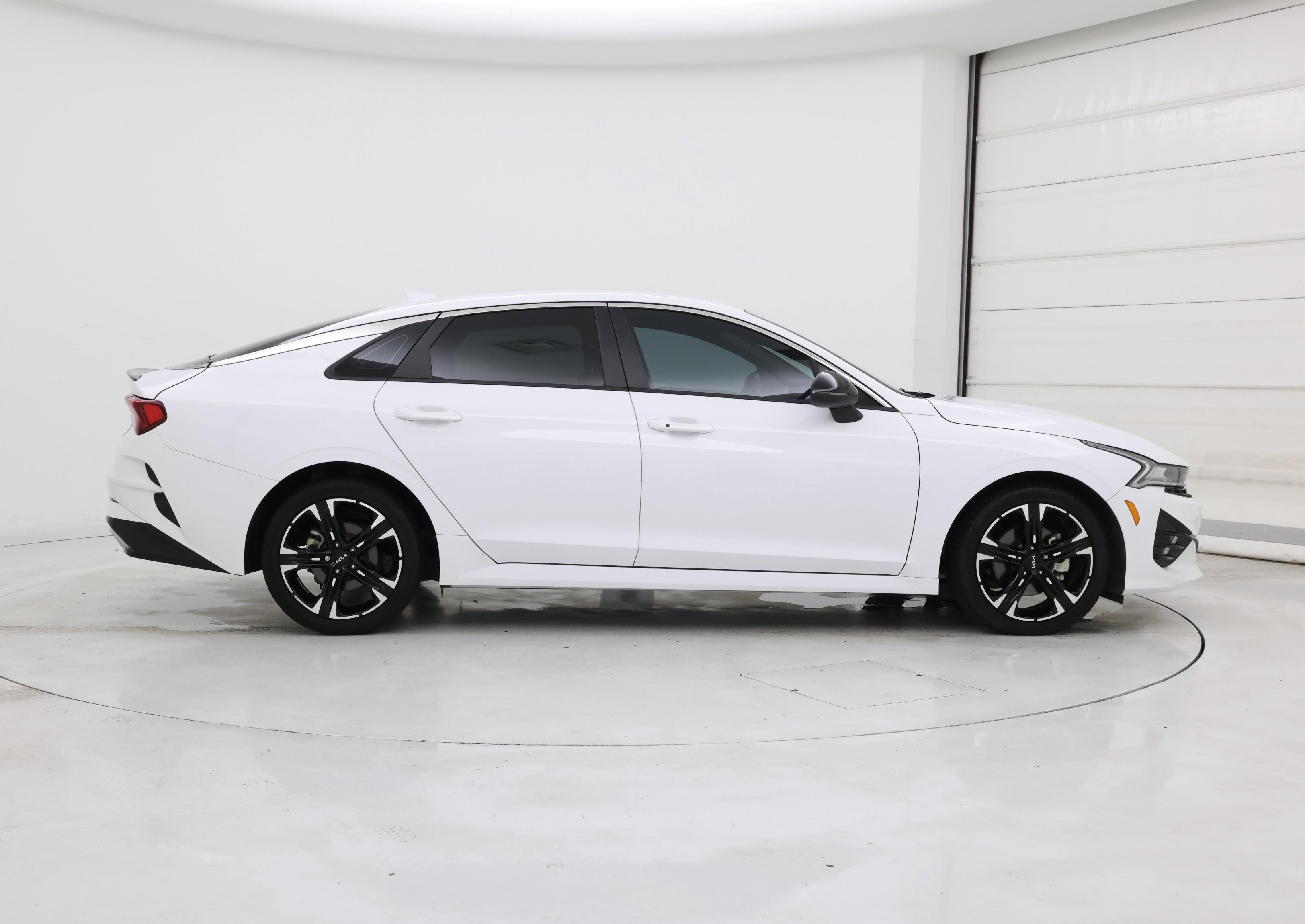 Thumbnail: 2023 Kia K5 - 7