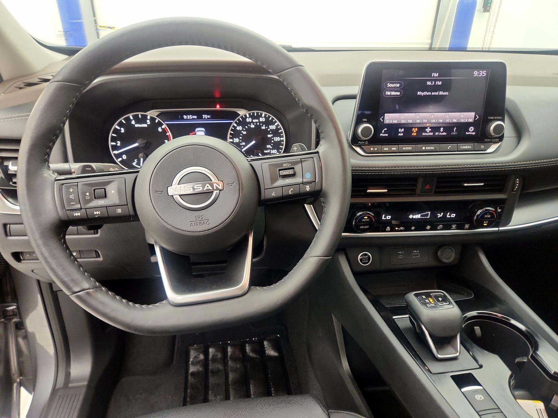 Thumbnail: 2023 Nissan Rogue - 9