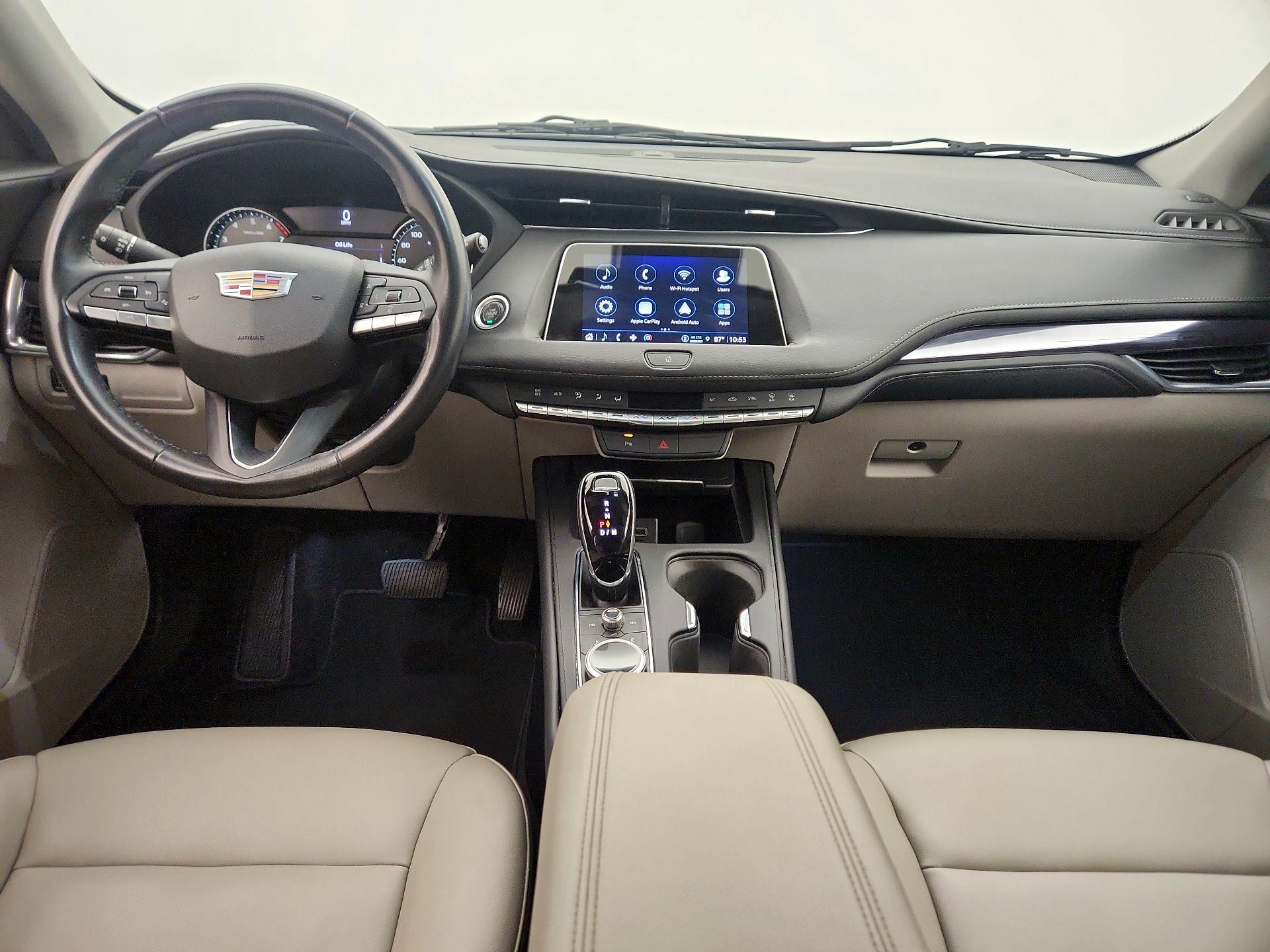 Thumbnail: 2022 Cadillac XT4 - 9