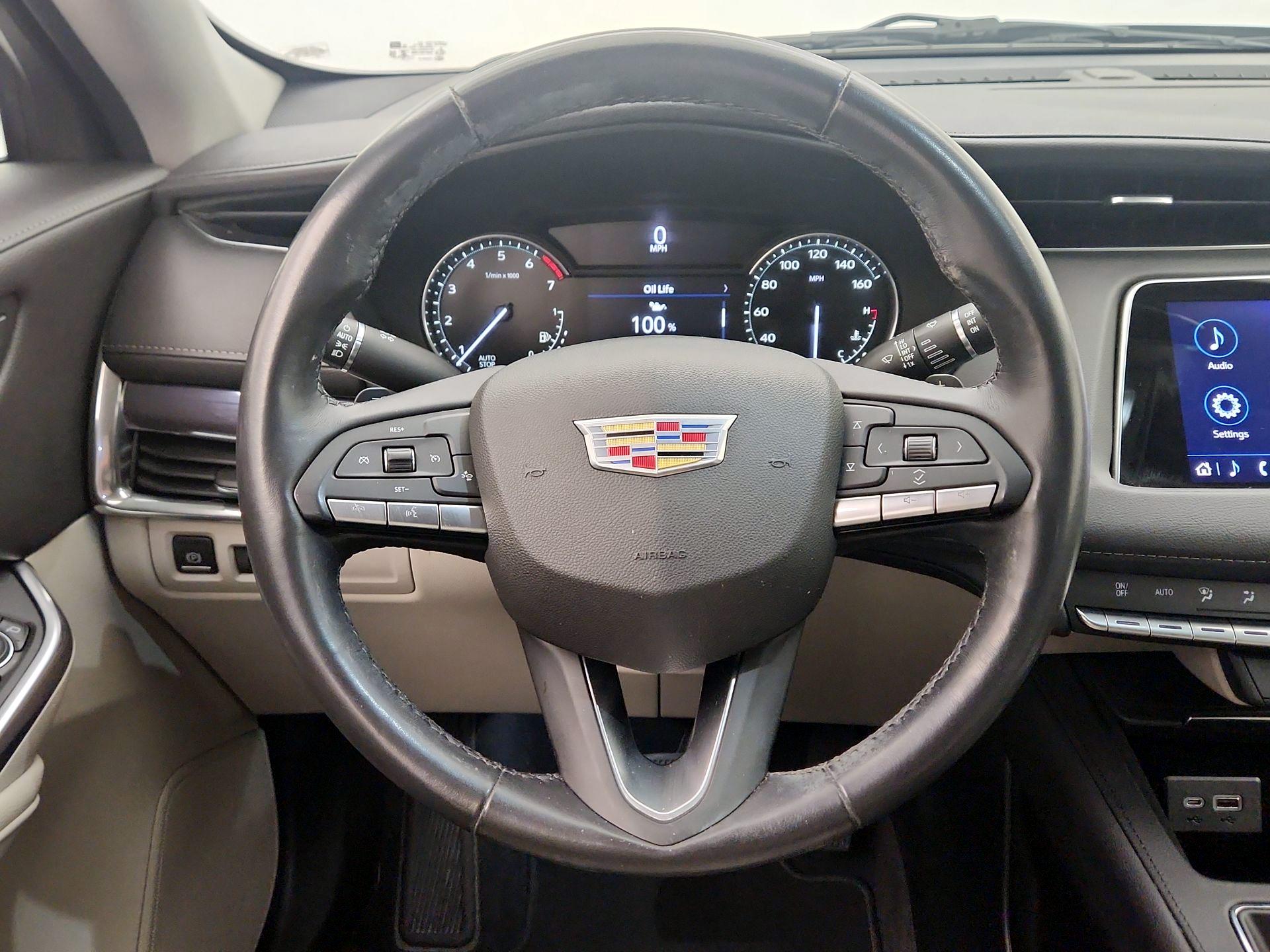 Thumbnail: 2022 Cadillac XT4 - 10