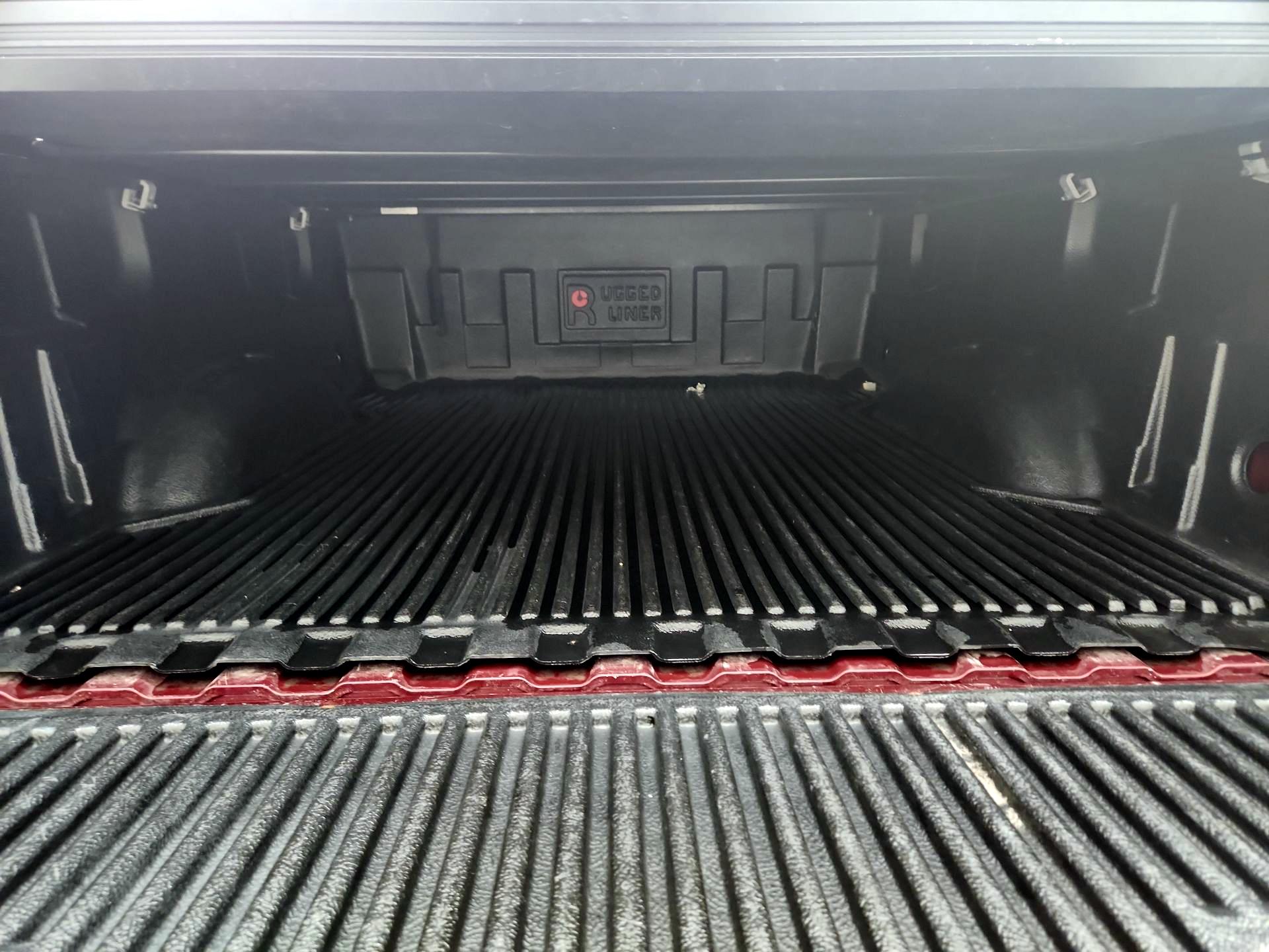 Thumbnail: 2014 Chevrolet Silverado 1500 - 20