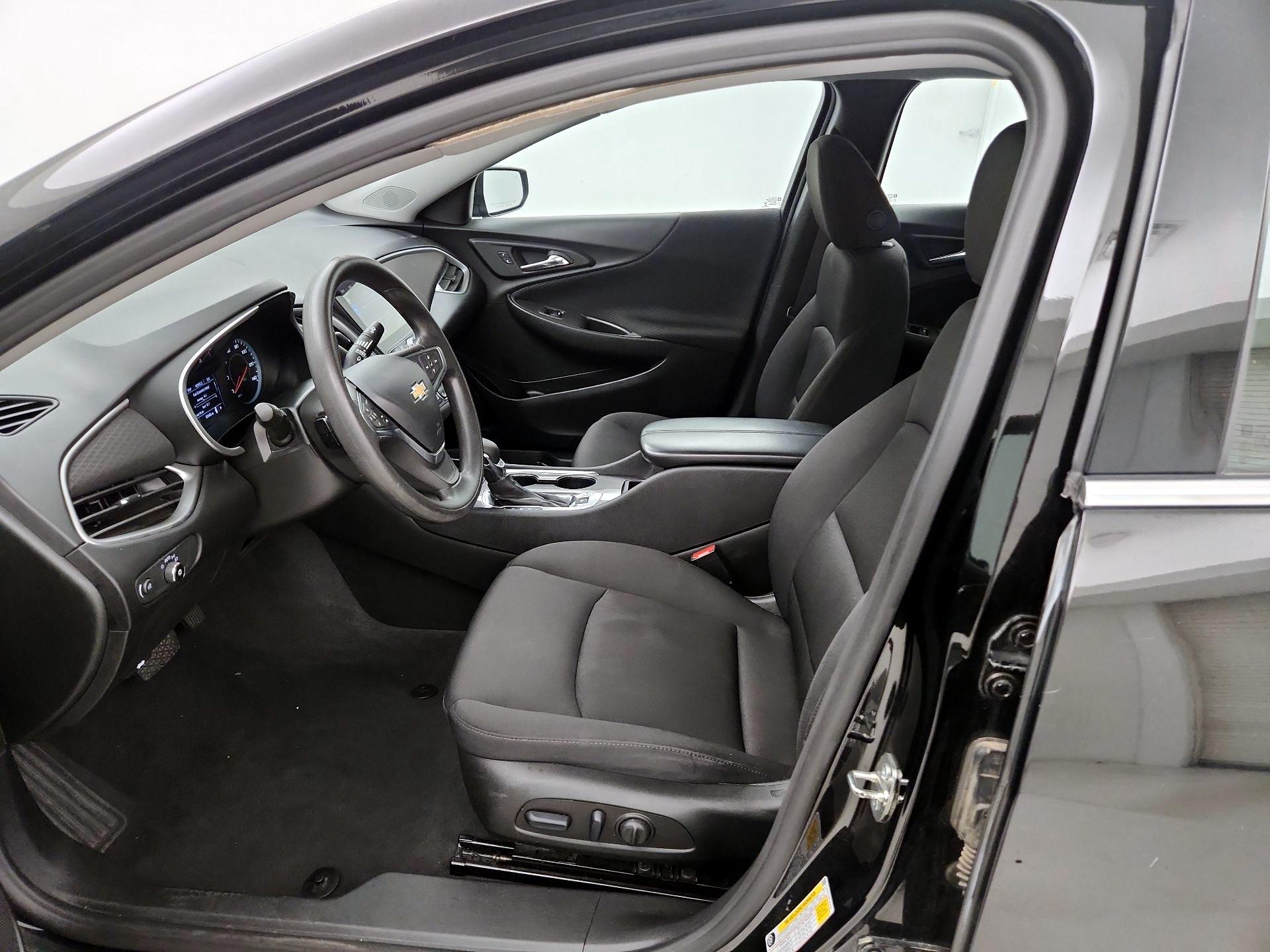 Thumbnail: 2023 Chevrolet Malibu - 11