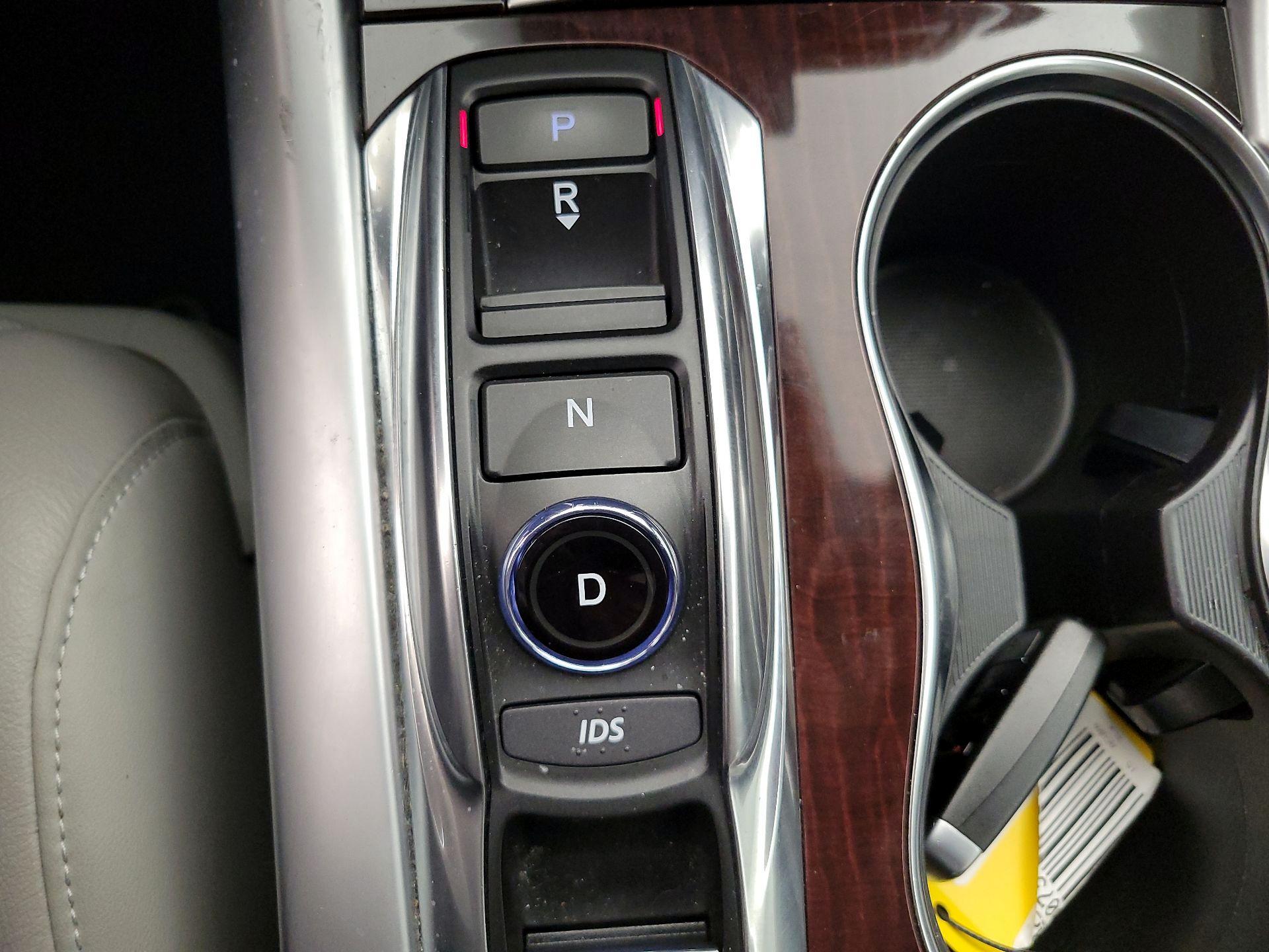 Thumbnail: 2015 Acura TLX - 17