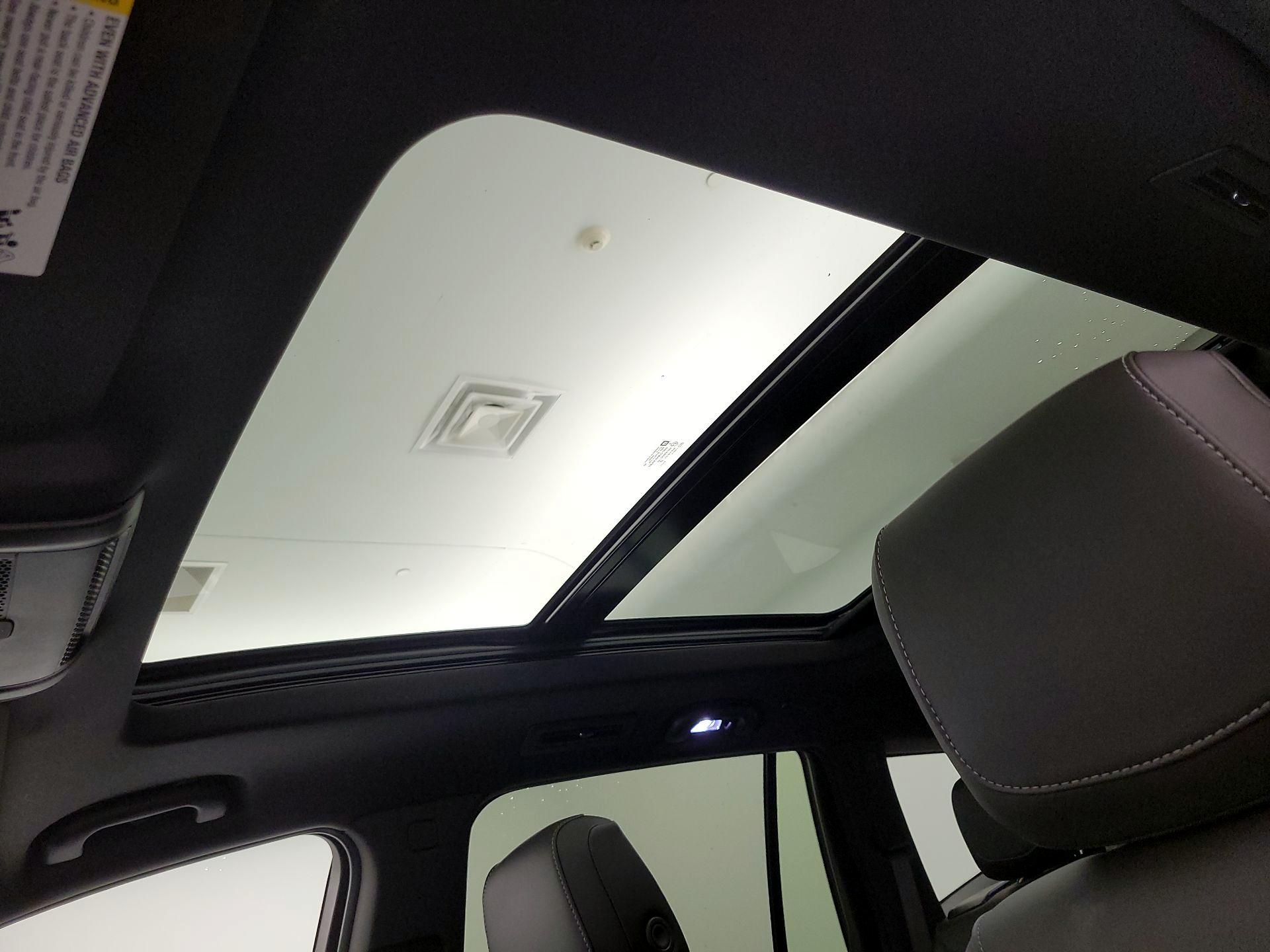 Thumbnail: 2025 Cadillac XT6 - 20