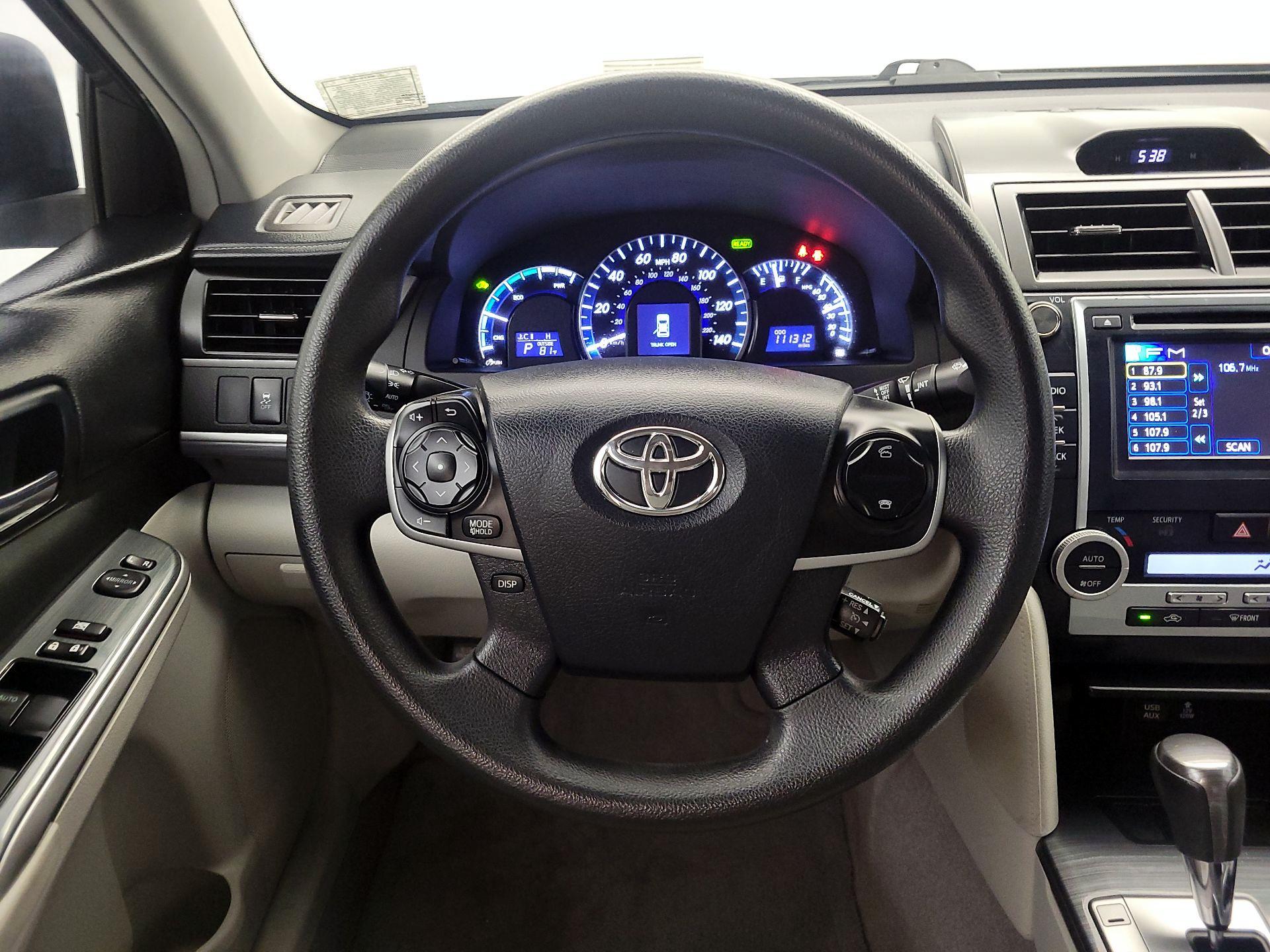 Thumbnail: 2013 Toyota Camry - 10