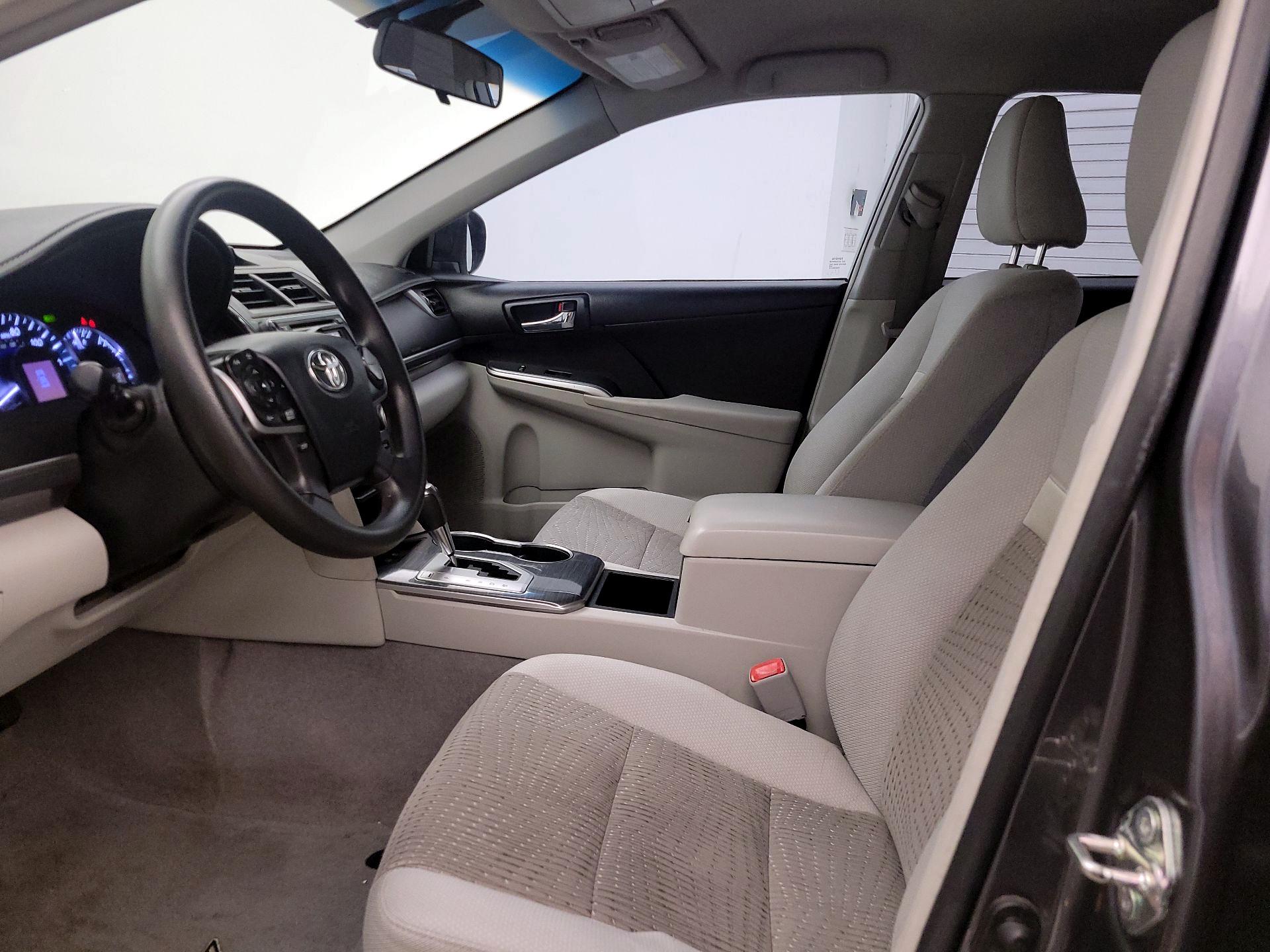 Thumbnail: 2013 Toyota Camry - 11