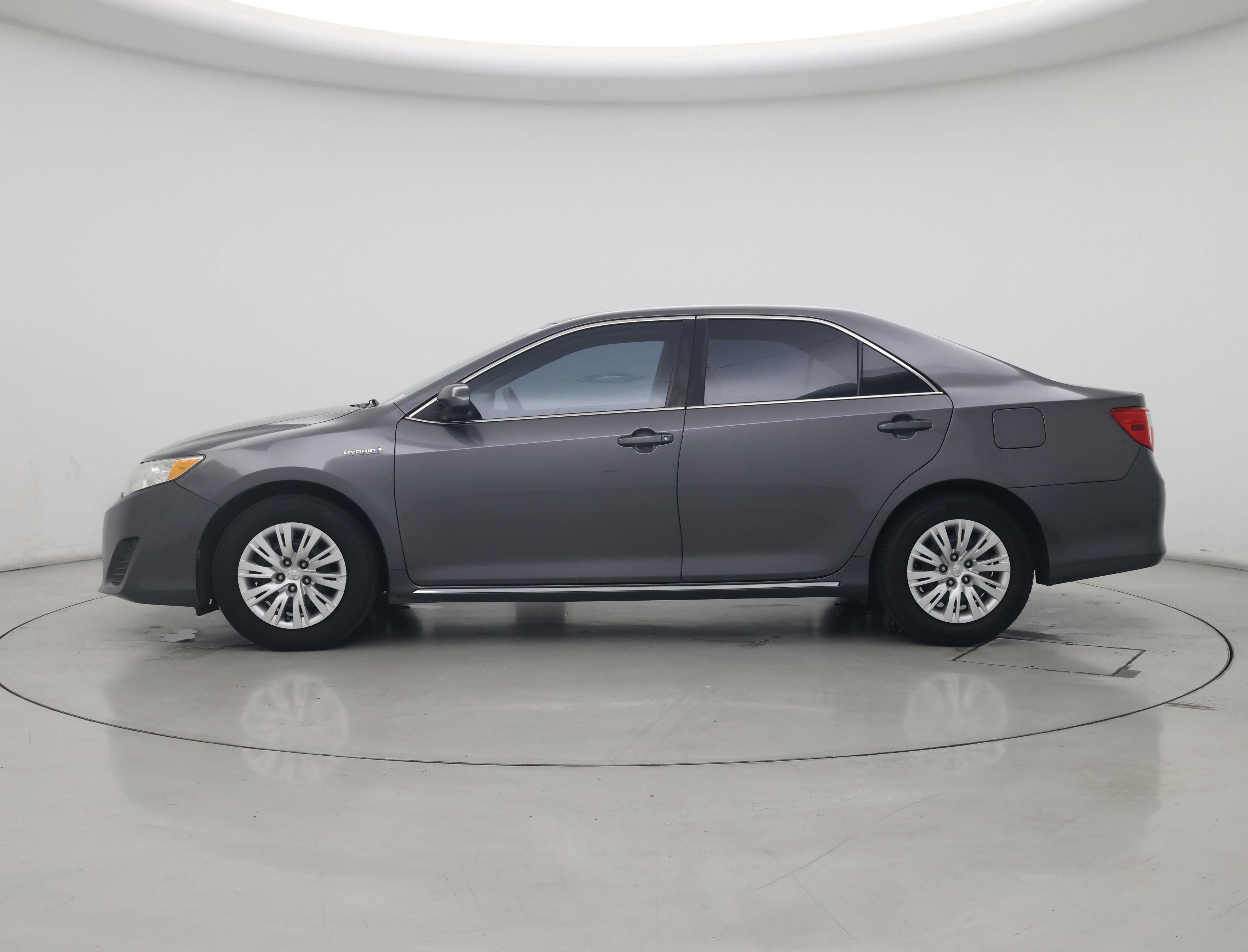 Thumbnail: 2013 Toyota Camry - 3