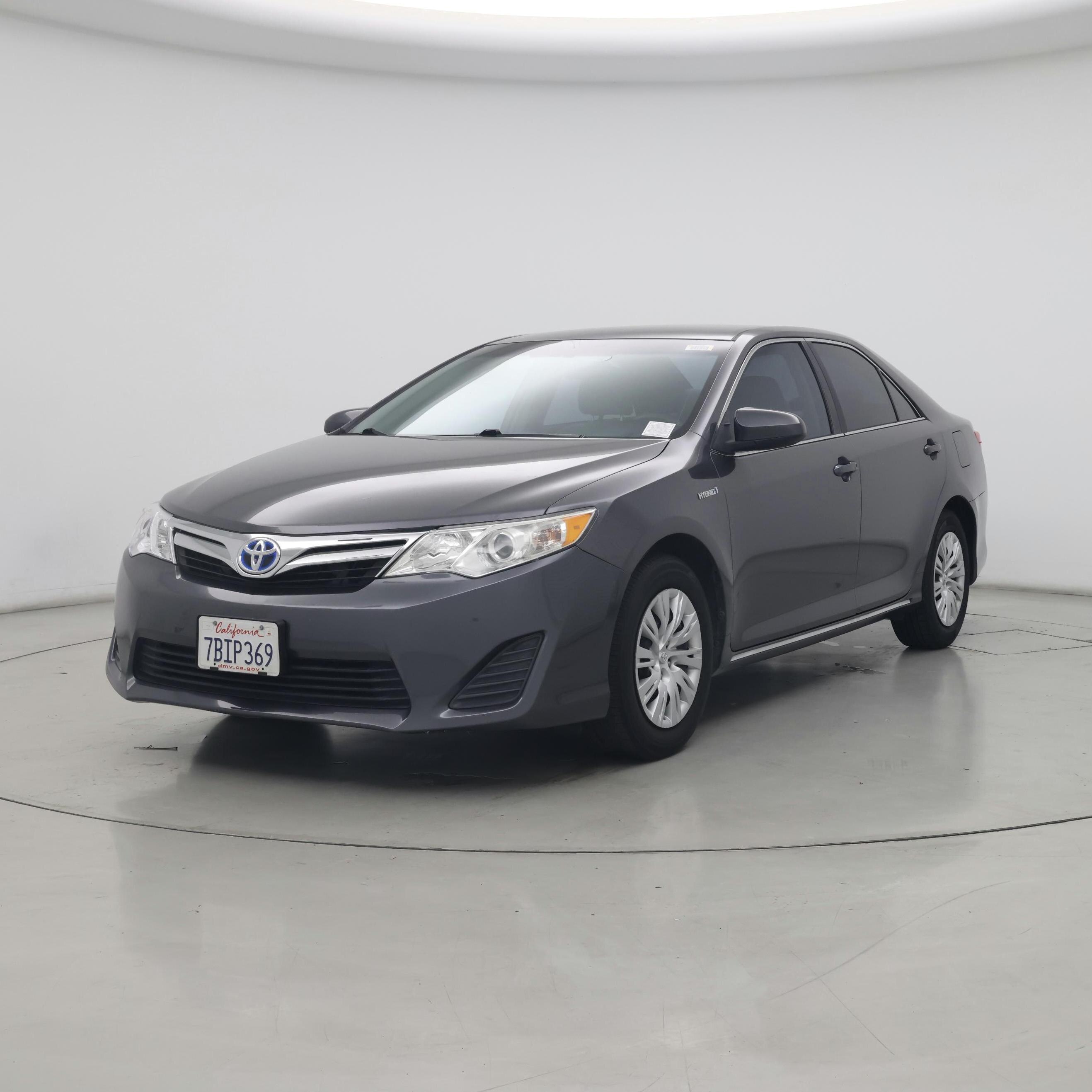 Thumbnail: 2013 Toyota Camry - 4