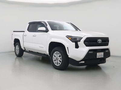 White 2025 Toyota Tacoma SR5