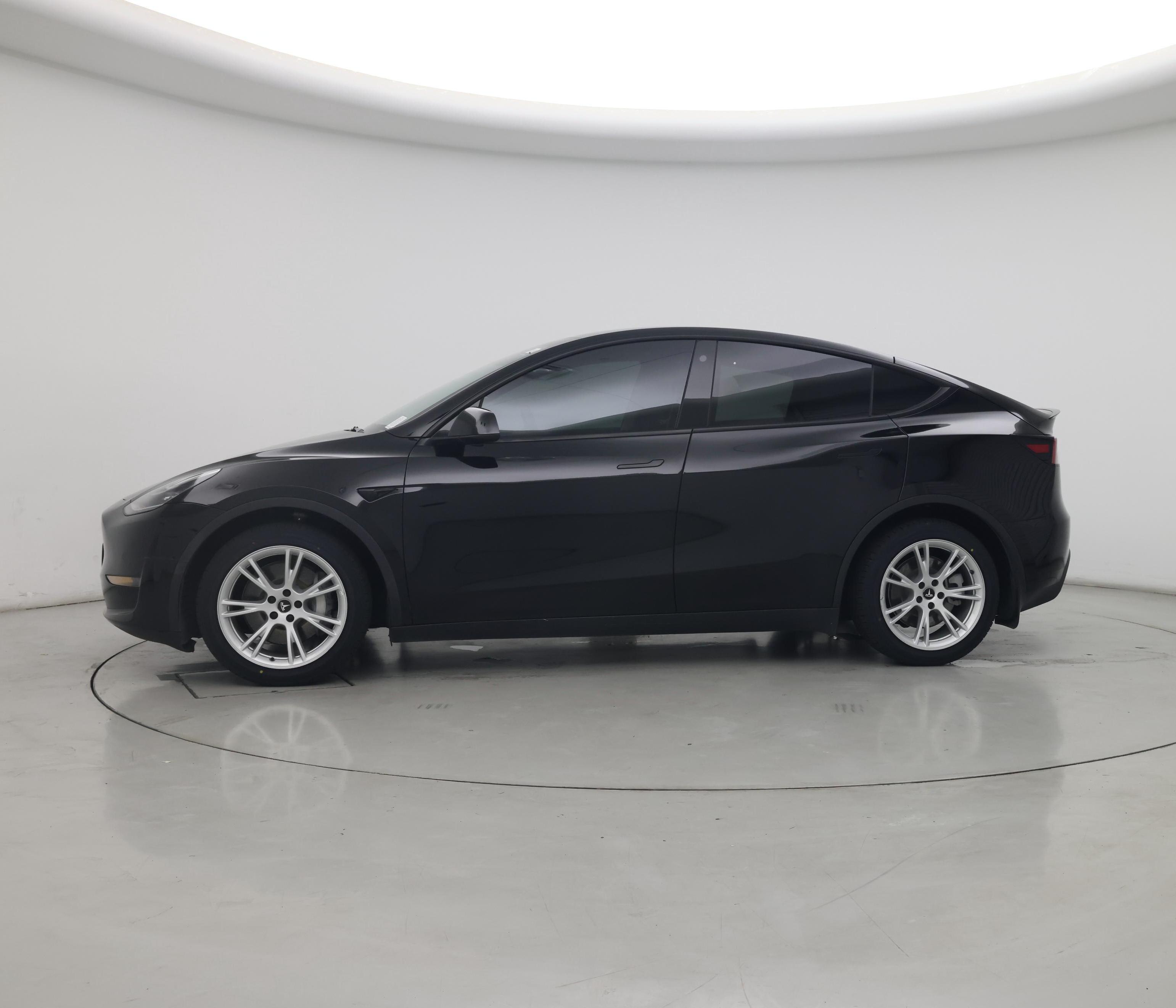 Thumbnail: 2022 Tesla Model Y - 3