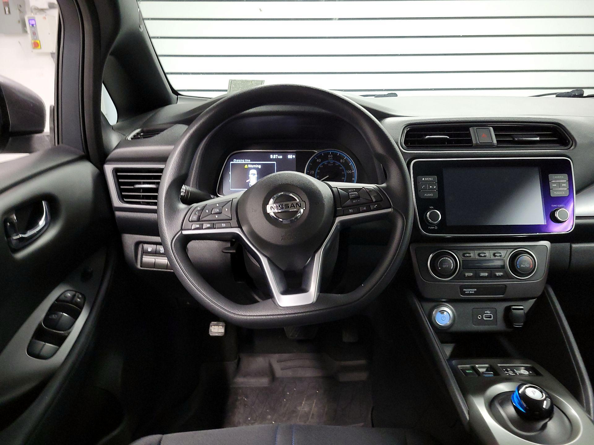 Thumbnail: 2019 Nissan Leaf - 10
