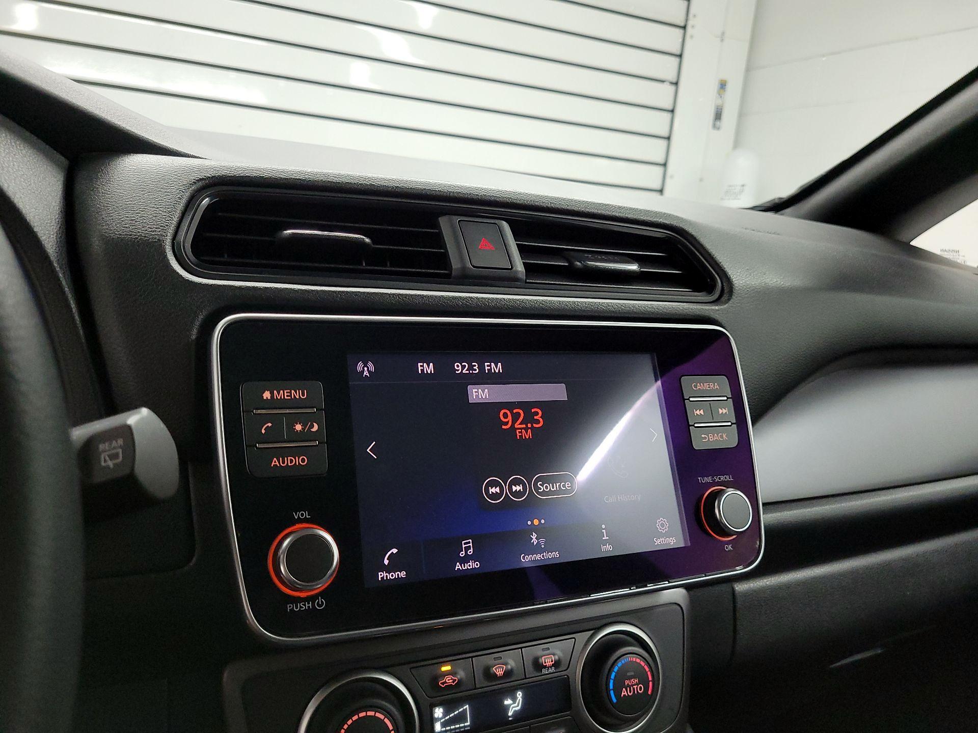 Thumbnail: 2019 Nissan Leaf - 15