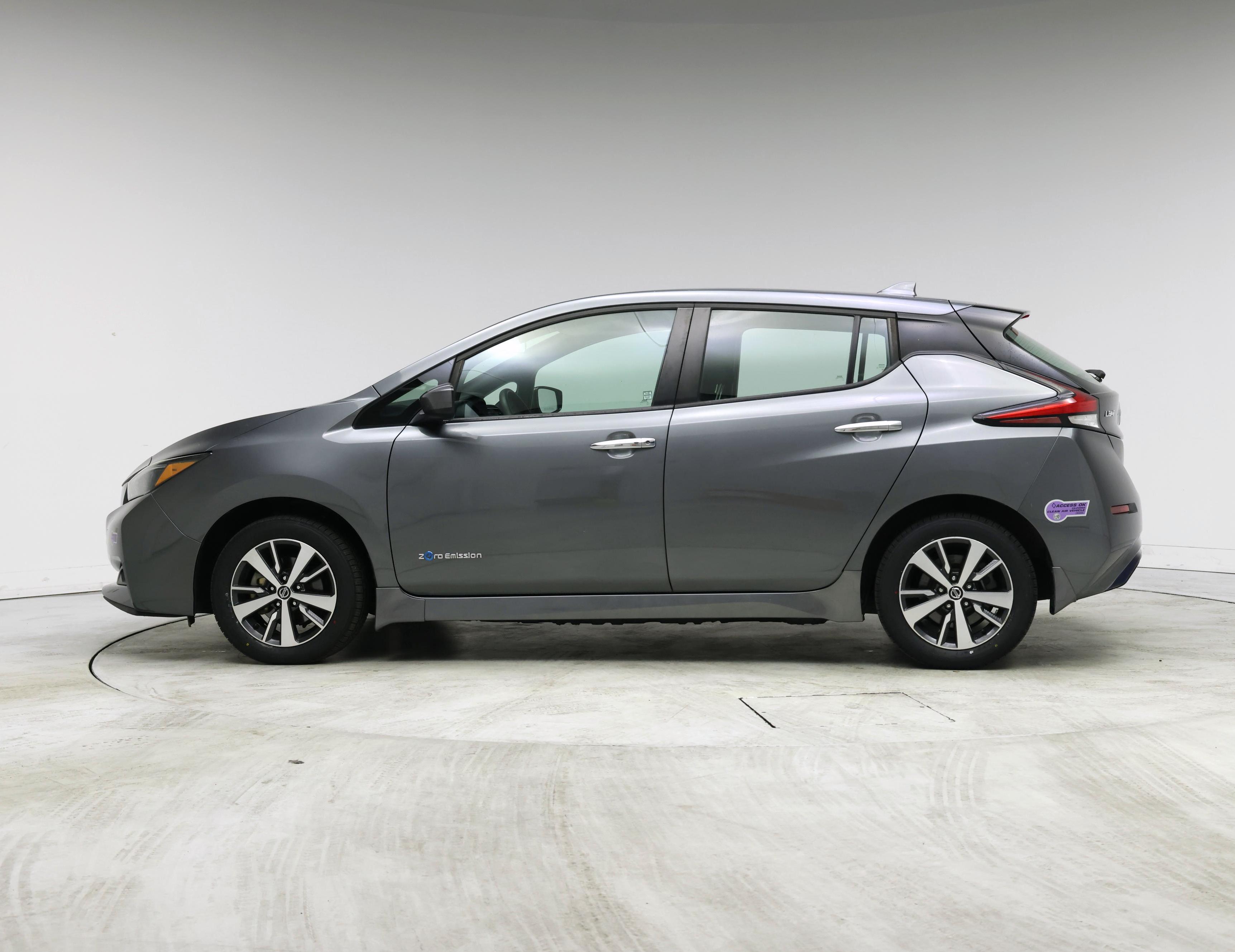 Thumbnail: 2019 Nissan Leaf - 3