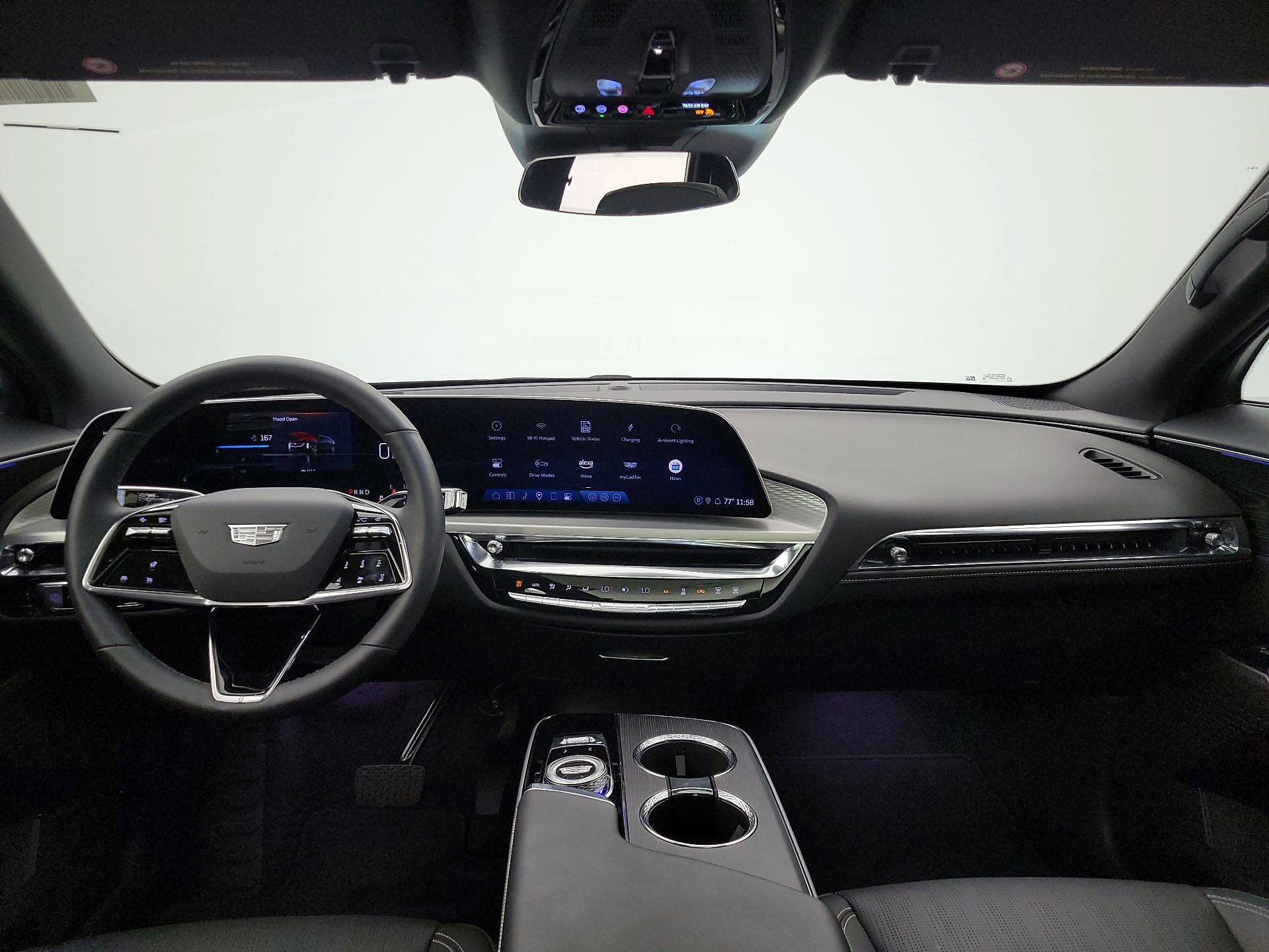 Thumbnail: 2024 Cadillac Lyriq - 9