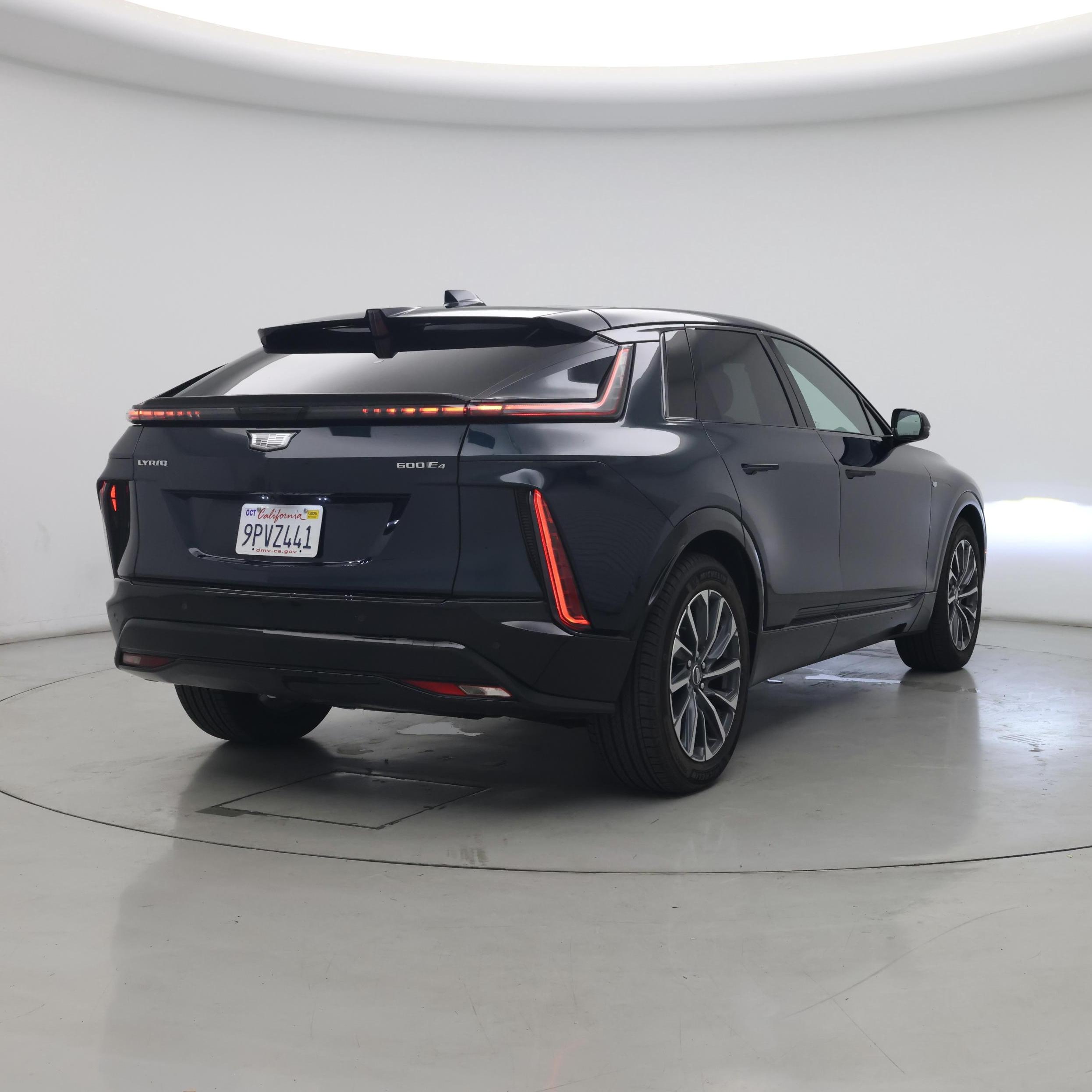 Thumbnail: 2024 Cadillac Lyriq - 8