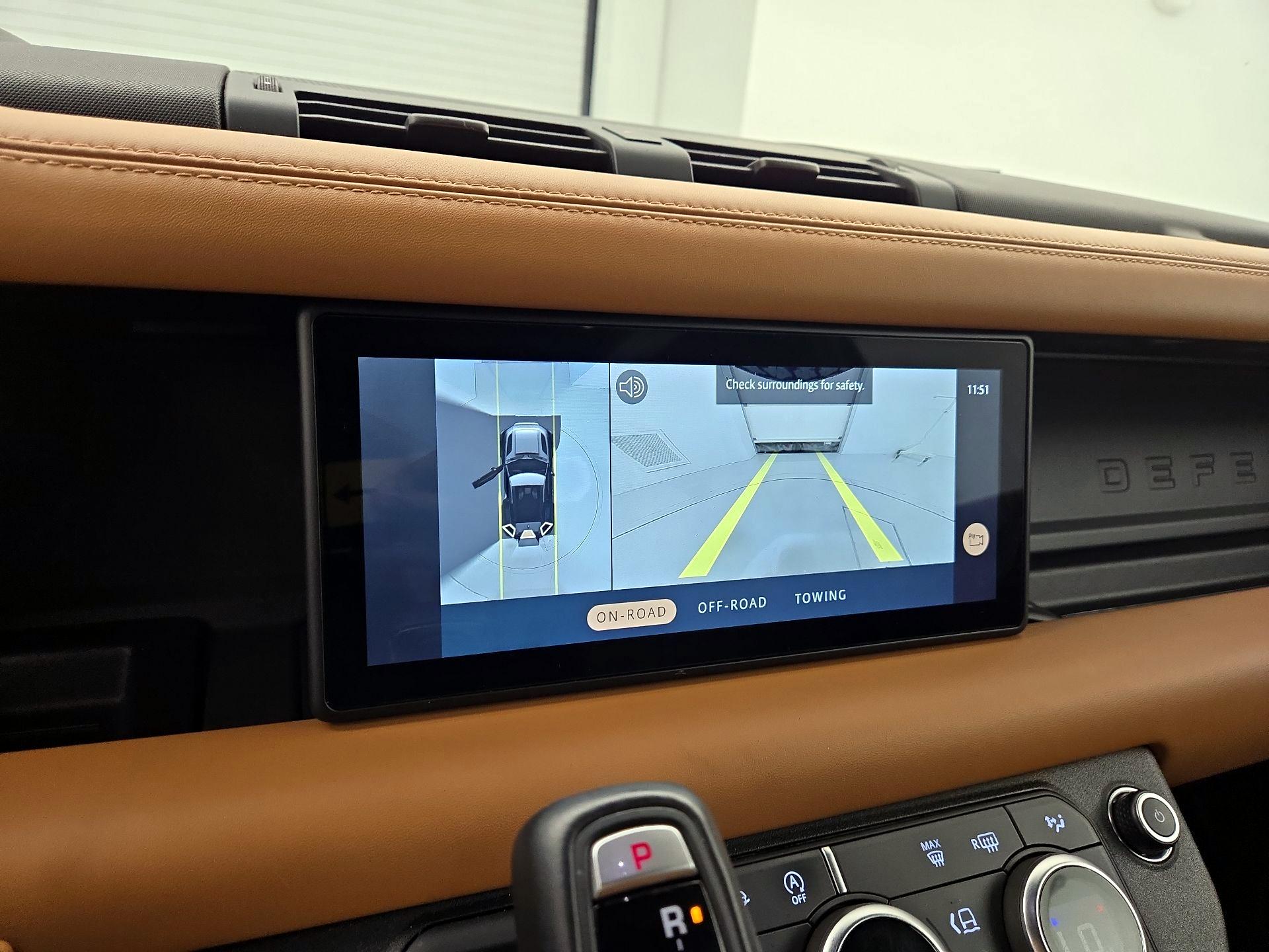 Thumbnail: 2021 Land Rover Defender - 14