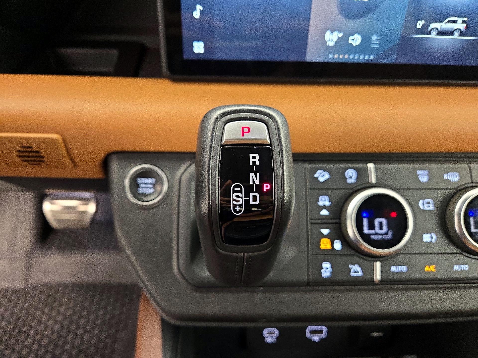 Thumbnail: 2021 Land Rover Defender - 17