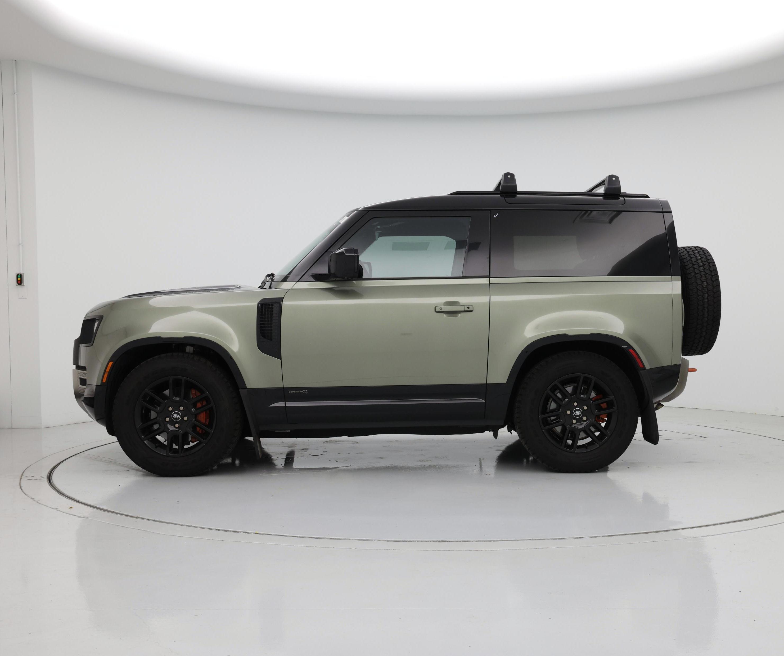 Thumbnail: 2021 Land Rover Defender - 3