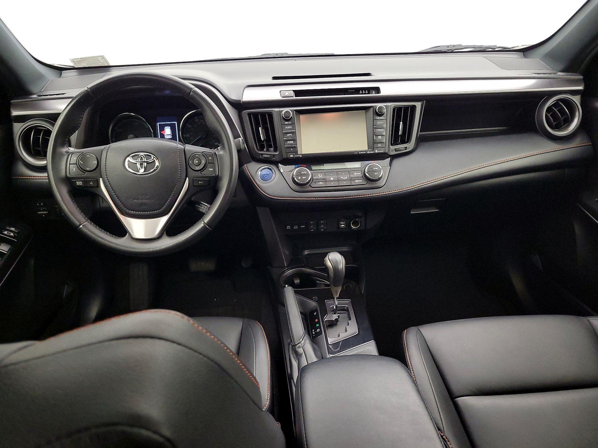 Thumbnail: 2018 Toyota RAV4 - 9