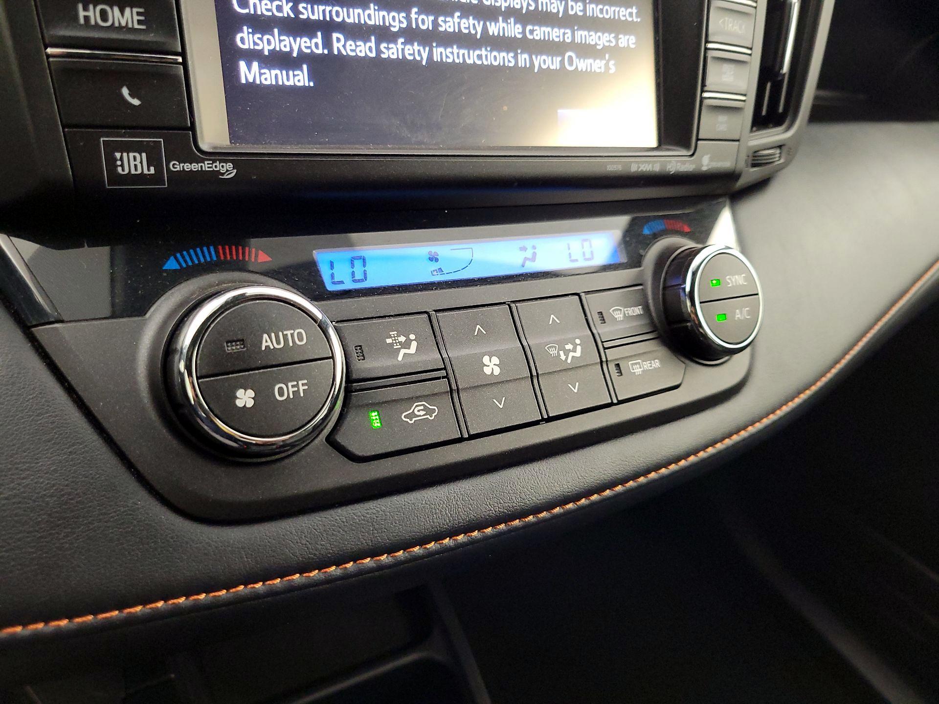 Thumbnail: 2018 Toyota RAV4 - 16