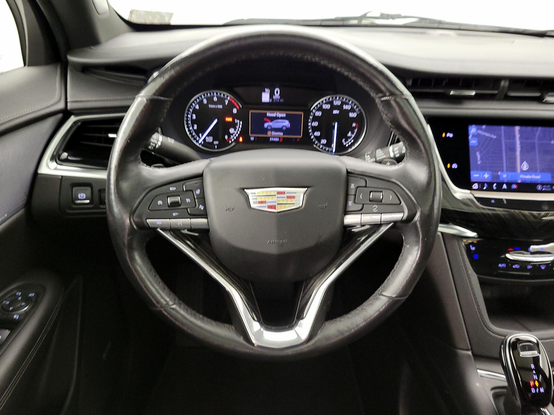 Thumbnail: 2022 Cadillac XT6 - 10