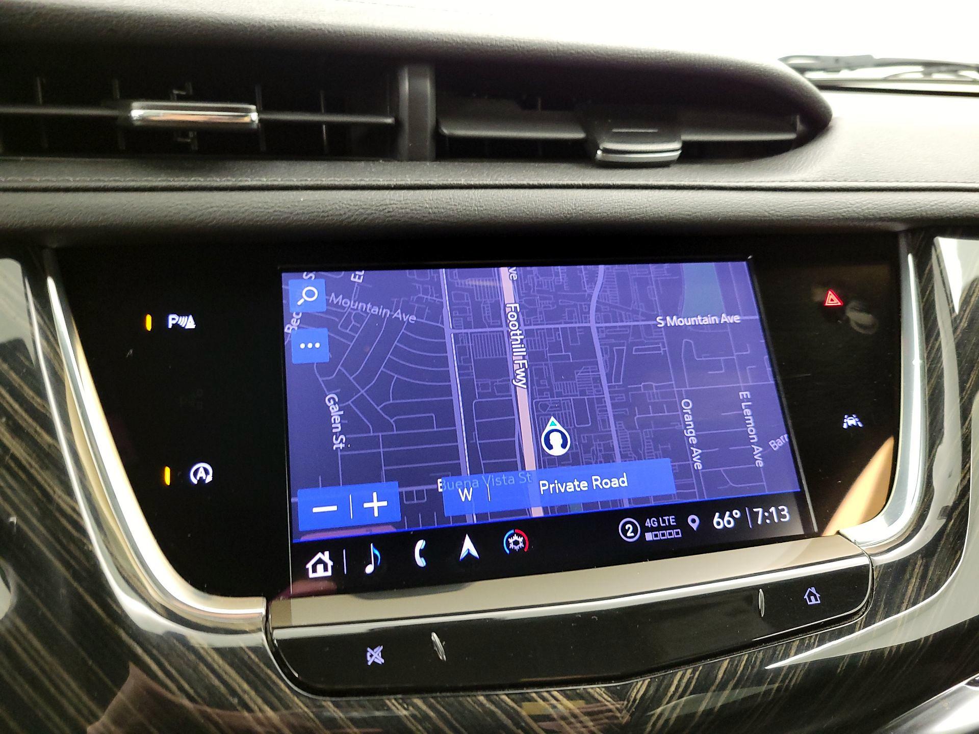 Thumbnail: 2022 Cadillac XT6 - 14
