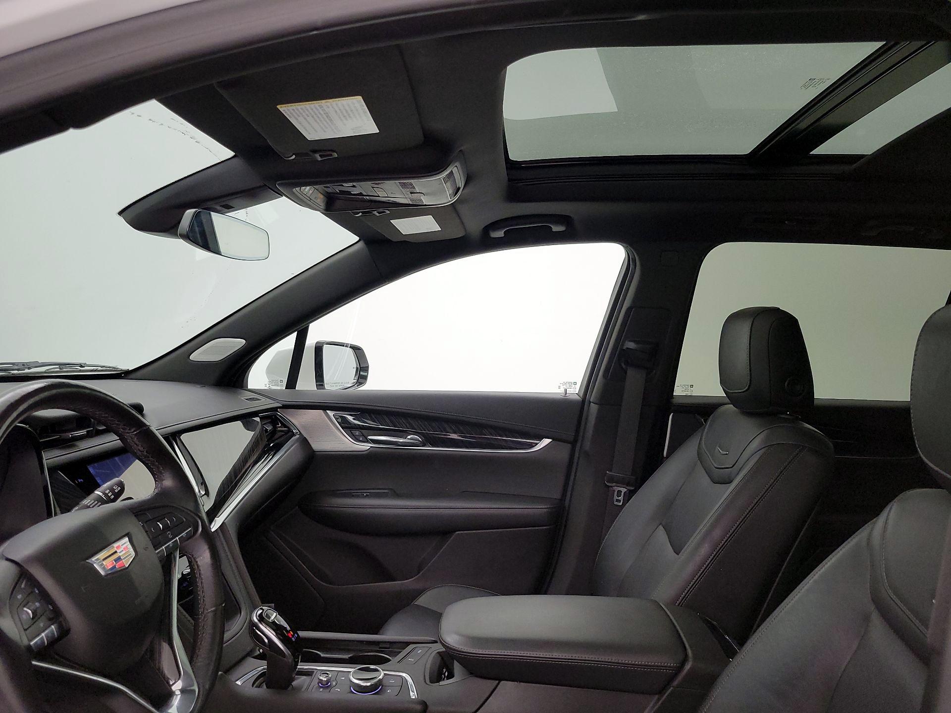 Thumbnail: 2022 Cadillac XT6 - 20