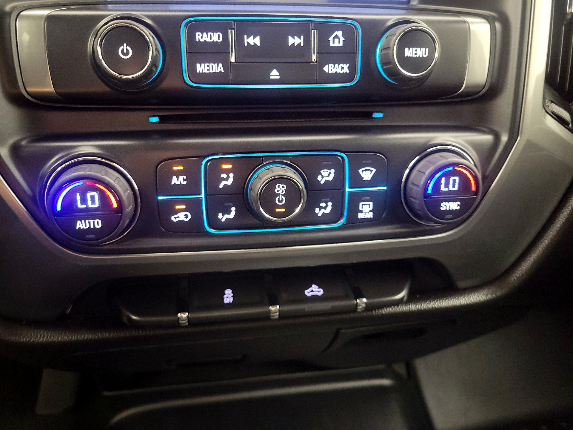 Thumbnail: 2015 Chevrolet Silverado 1500 - 16