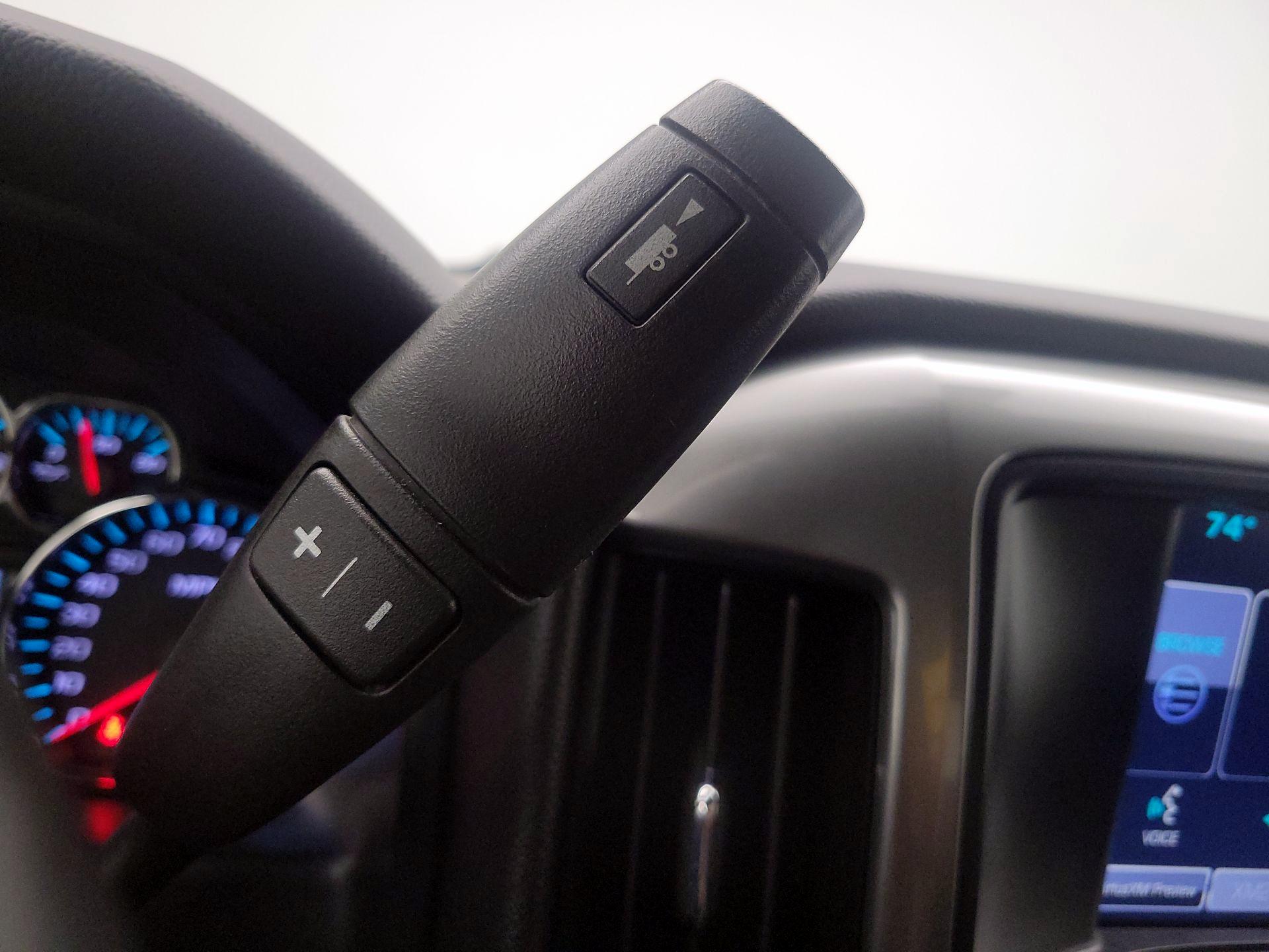 Thumbnail: 2015 Chevrolet Silverado 1500 - 17