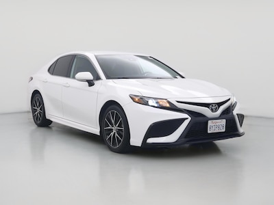 White 2022 Toyota Camry SE