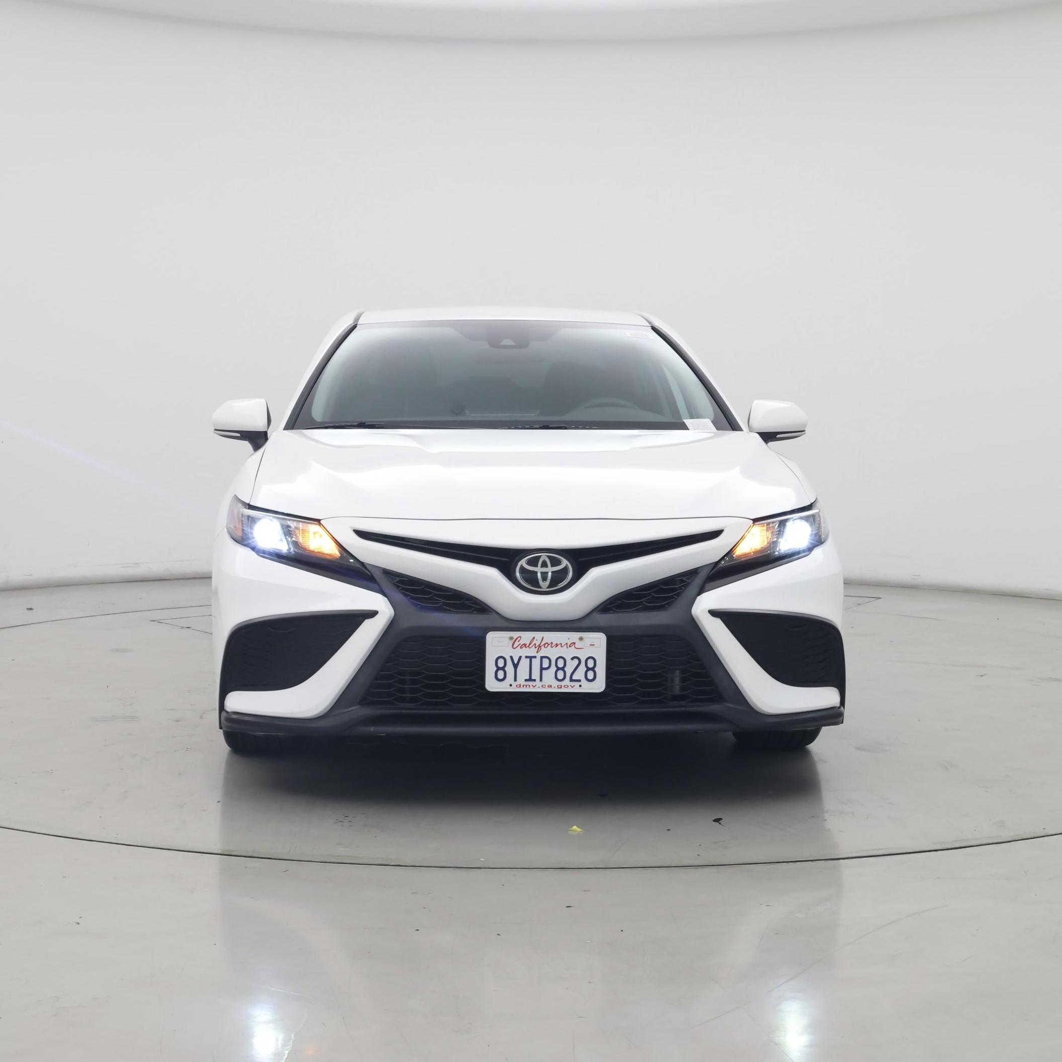 Thumbnail: 2022 Toyota Camry - 5