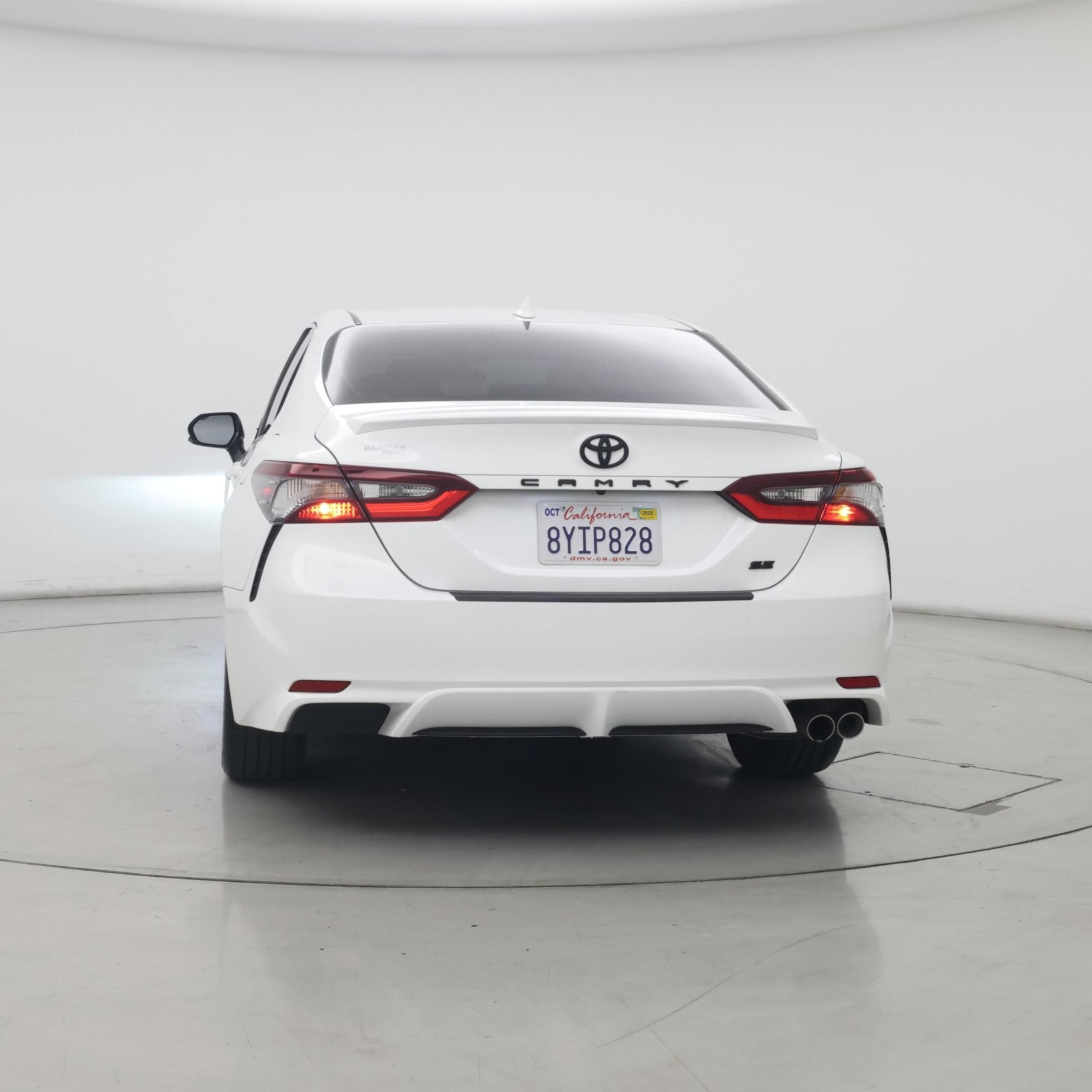 Thumbnail: 2022 Toyota Camry - 6