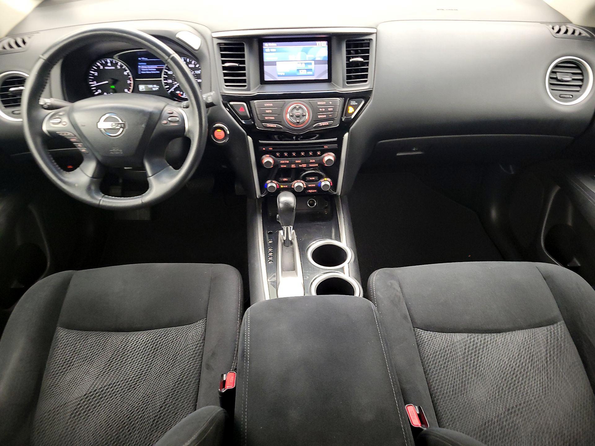 Thumbnail: 2014 Nissan Pathfinder - 9