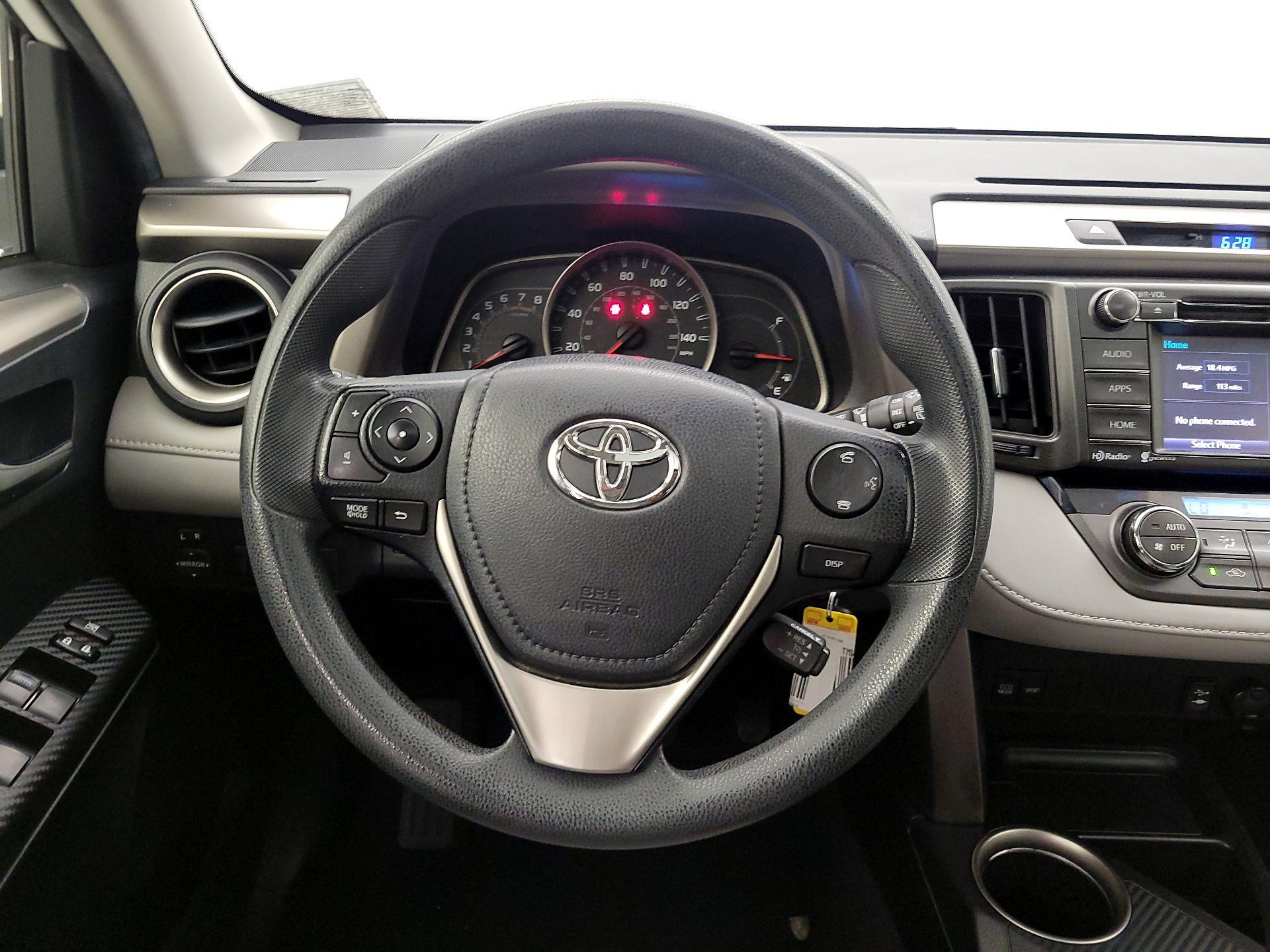 Thumbnail: 2015 Toyota RAV4 - 10