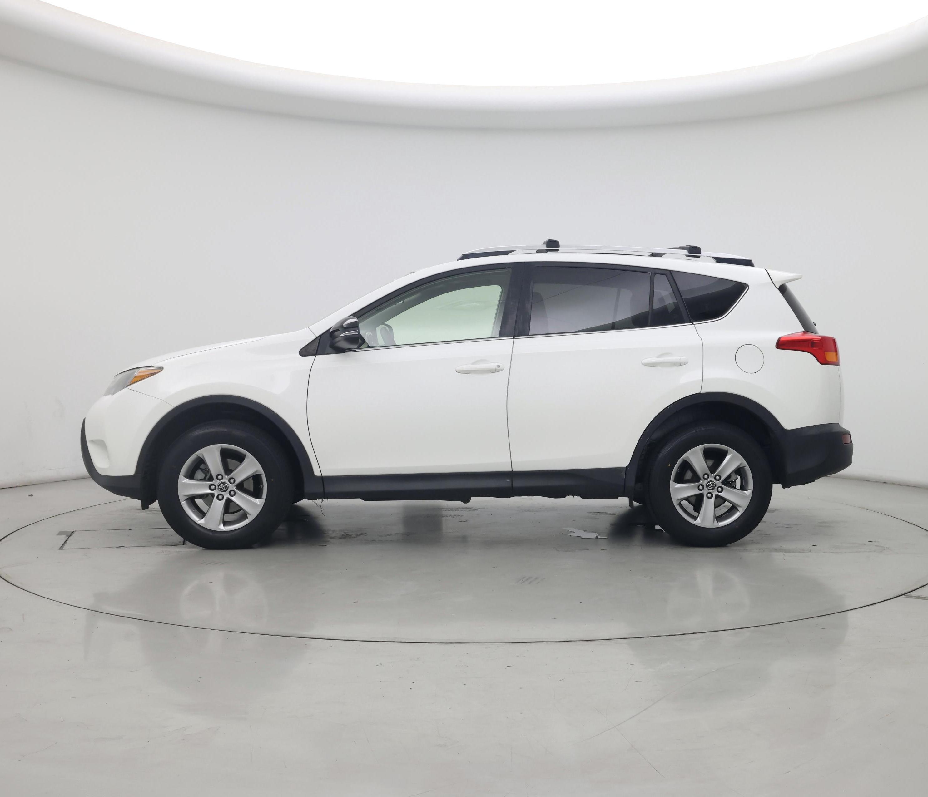 Thumbnail: 2015 Toyota RAV4 - 3