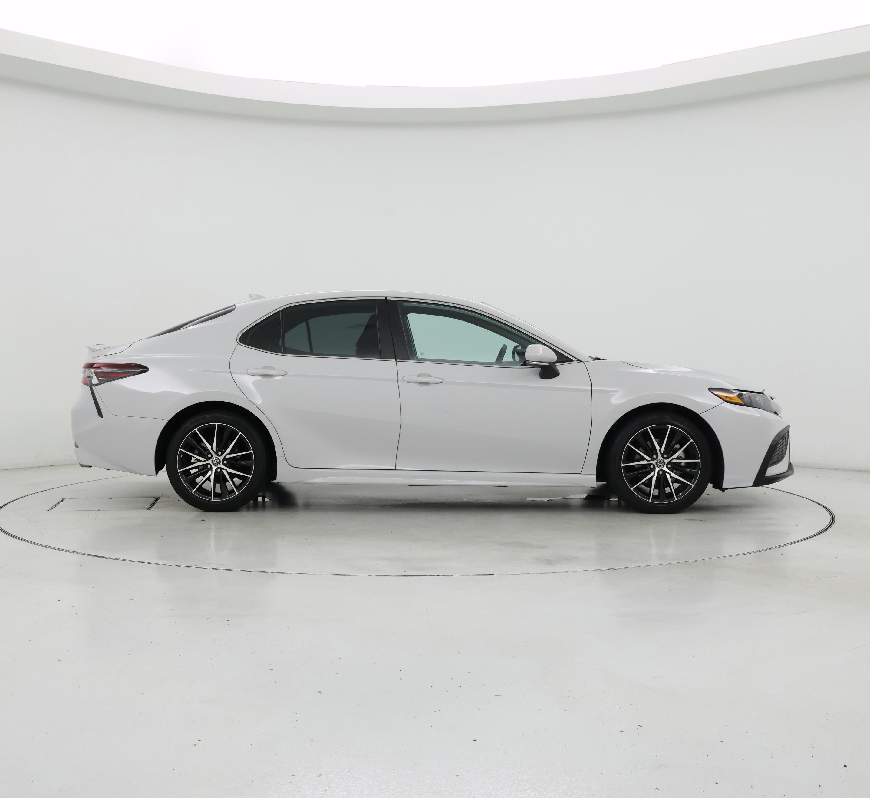 Thumbnail: 2023 Toyota Camry - 7