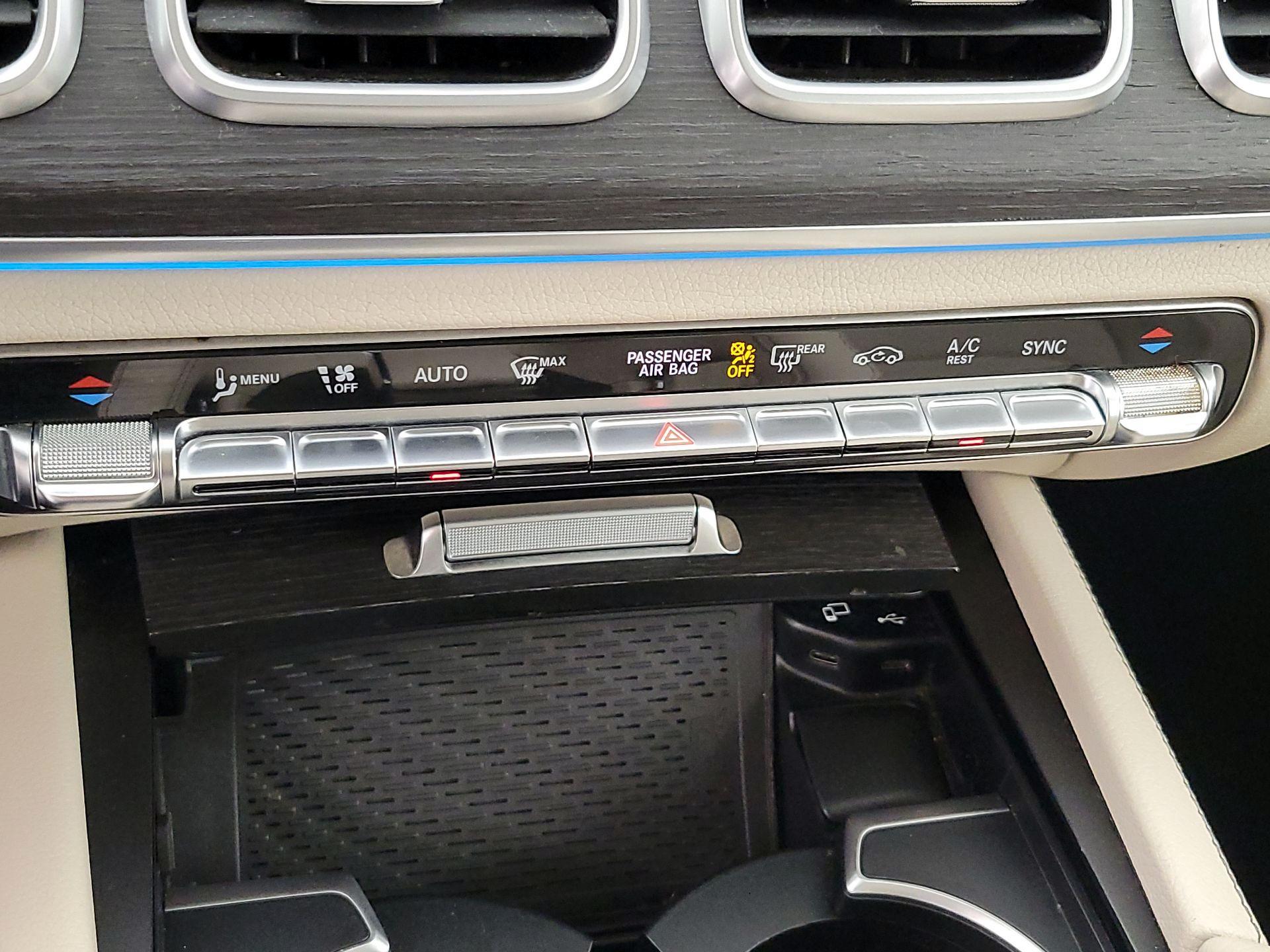 Thumbnail: 2021 Mercedes-Benz GLE - 17