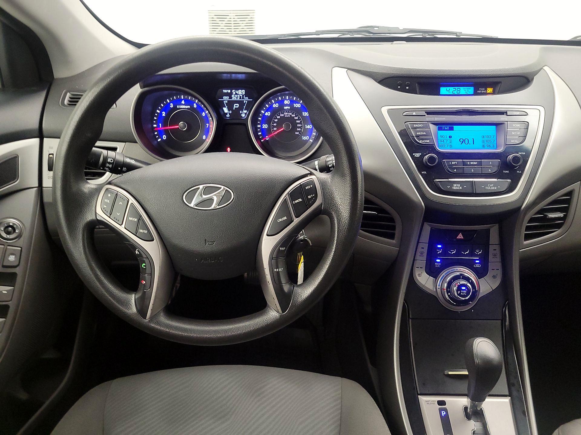 Thumbnail: 2013 Hyundai Elantra - 10