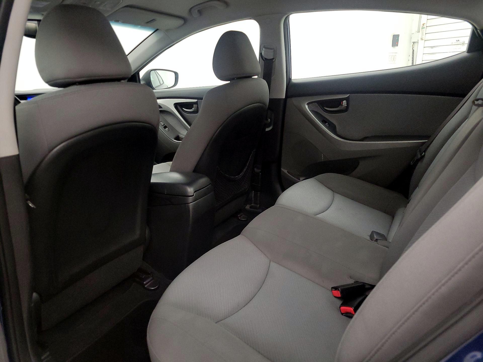 Thumbnail: 2013 Hyundai Elantra - 18