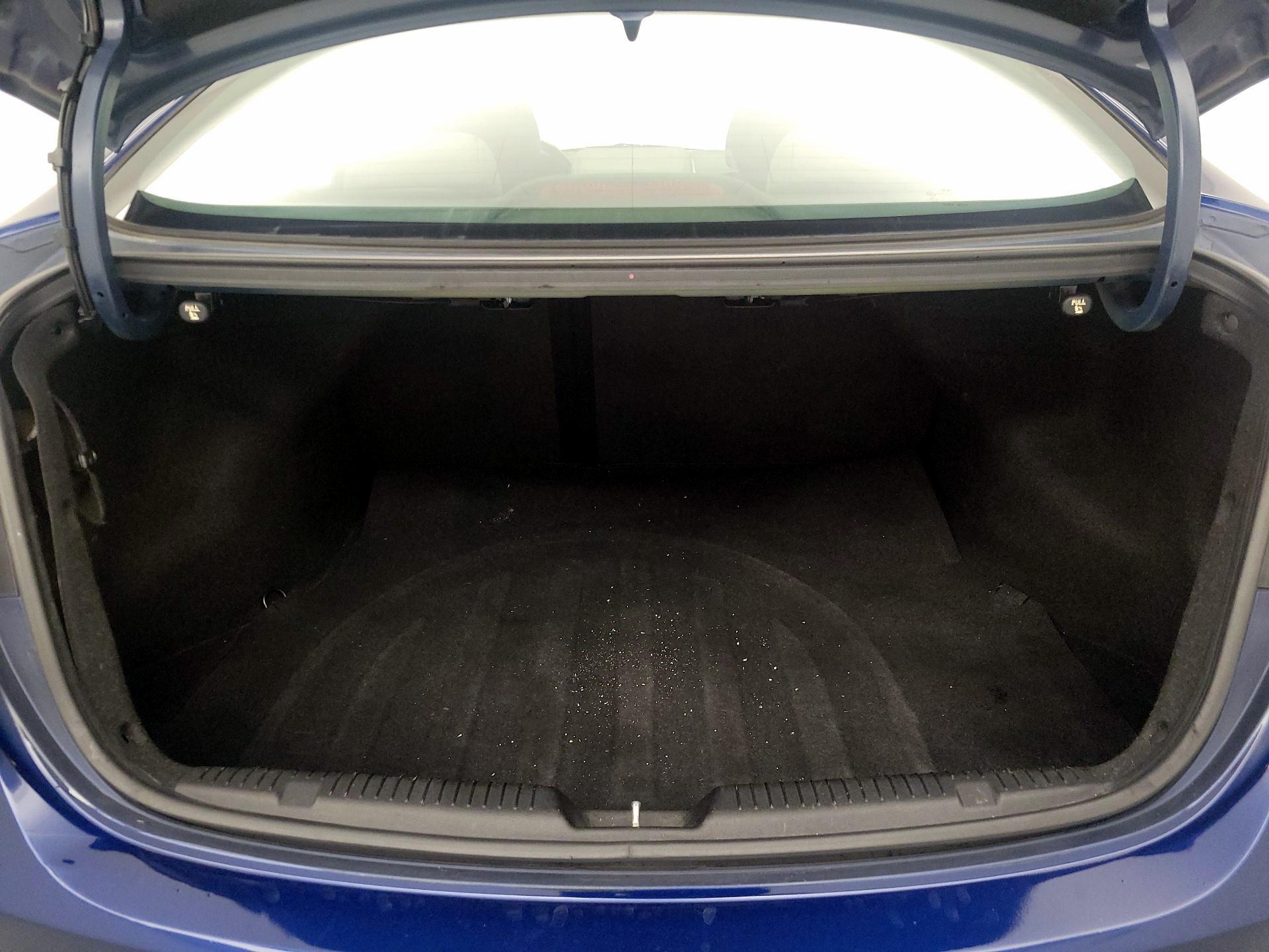 Thumbnail: 2013 Hyundai Elantra - 19