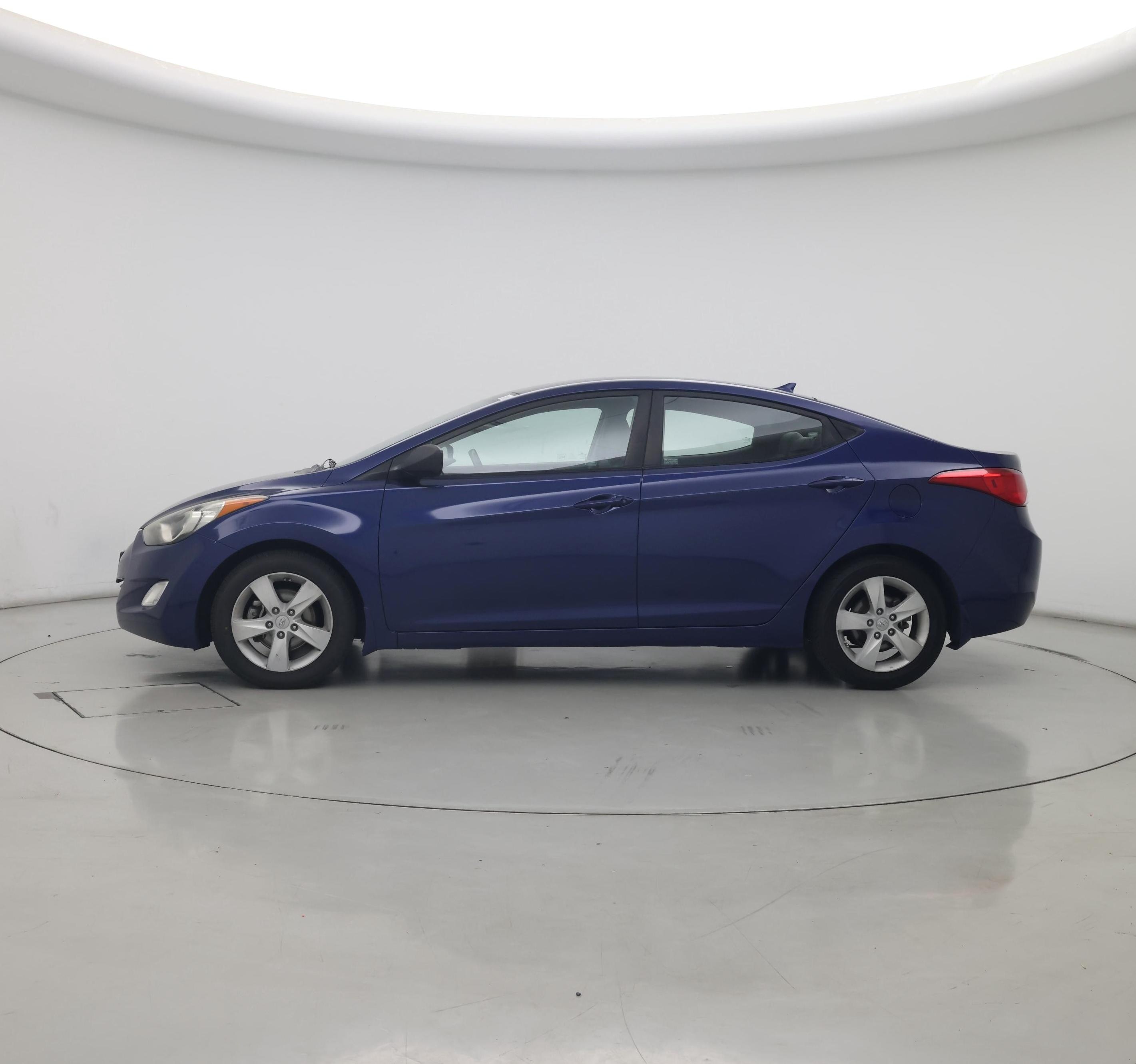 Thumbnail: 2013 Hyundai Elantra - 3