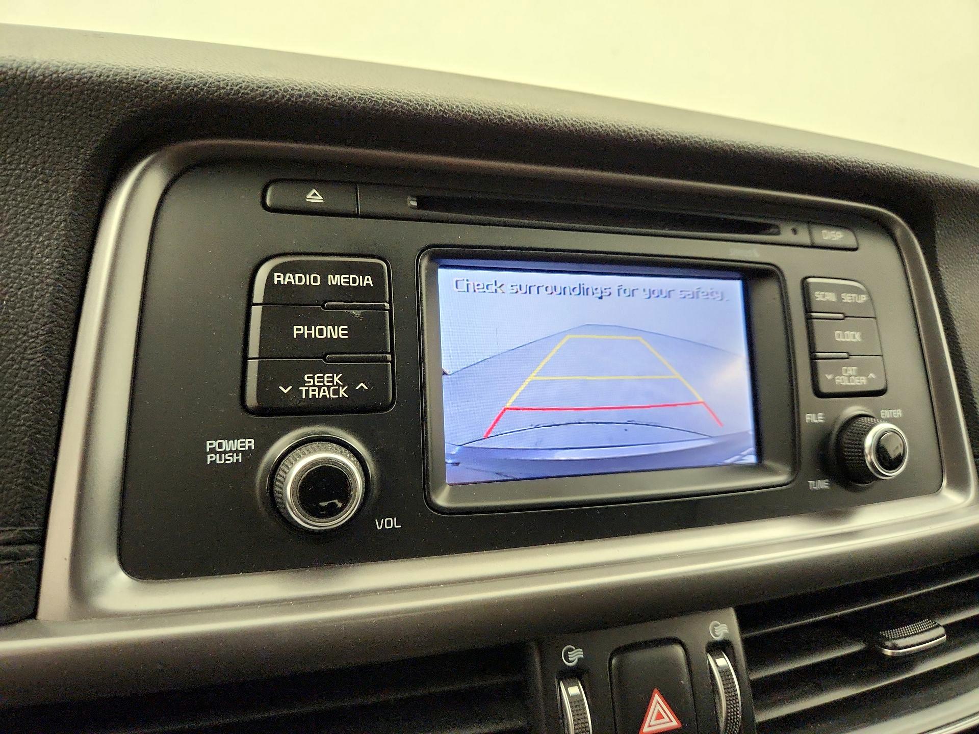 Thumbnail: 2016 Kia Optima - 14