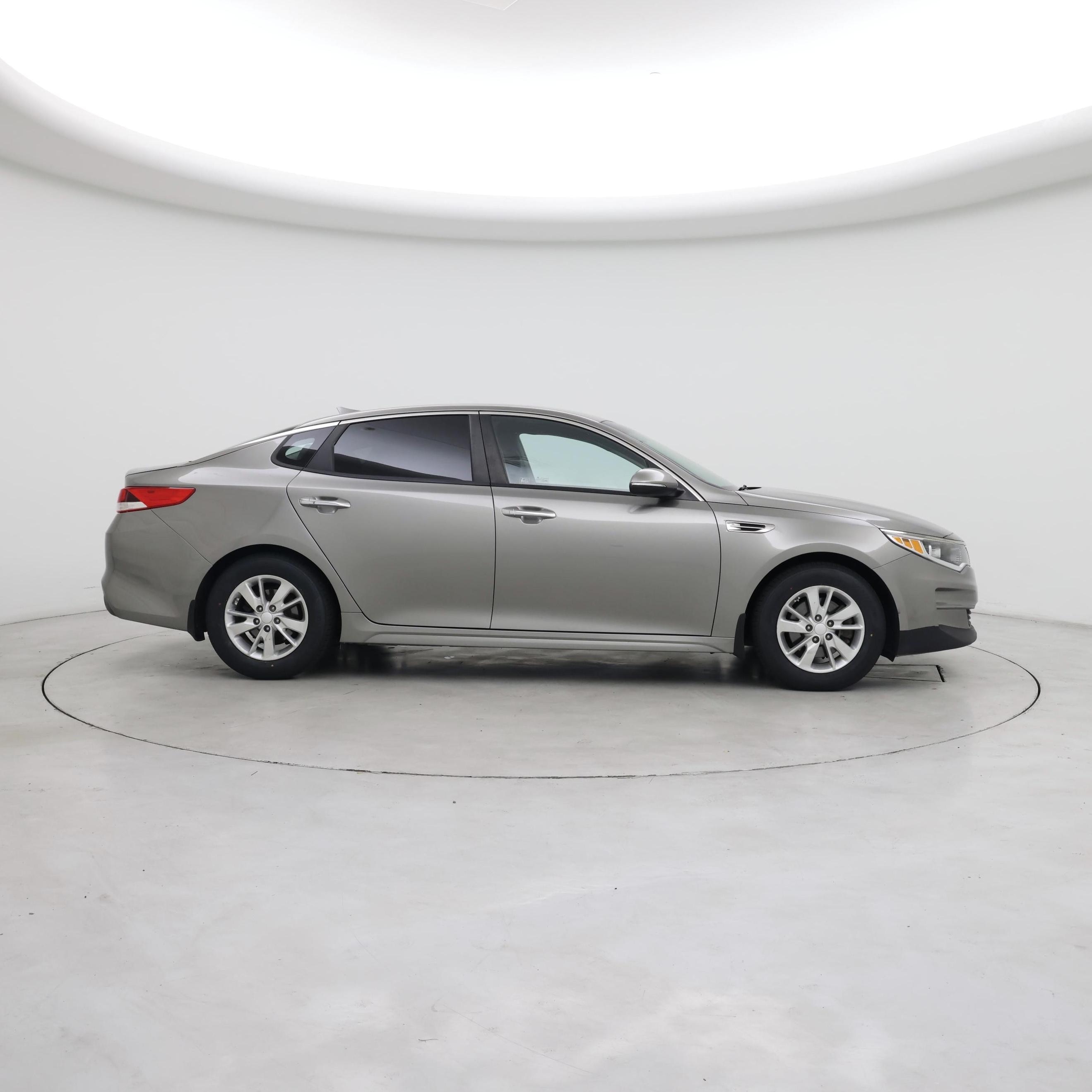 Thumbnail: 2016 Kia Optima - 7