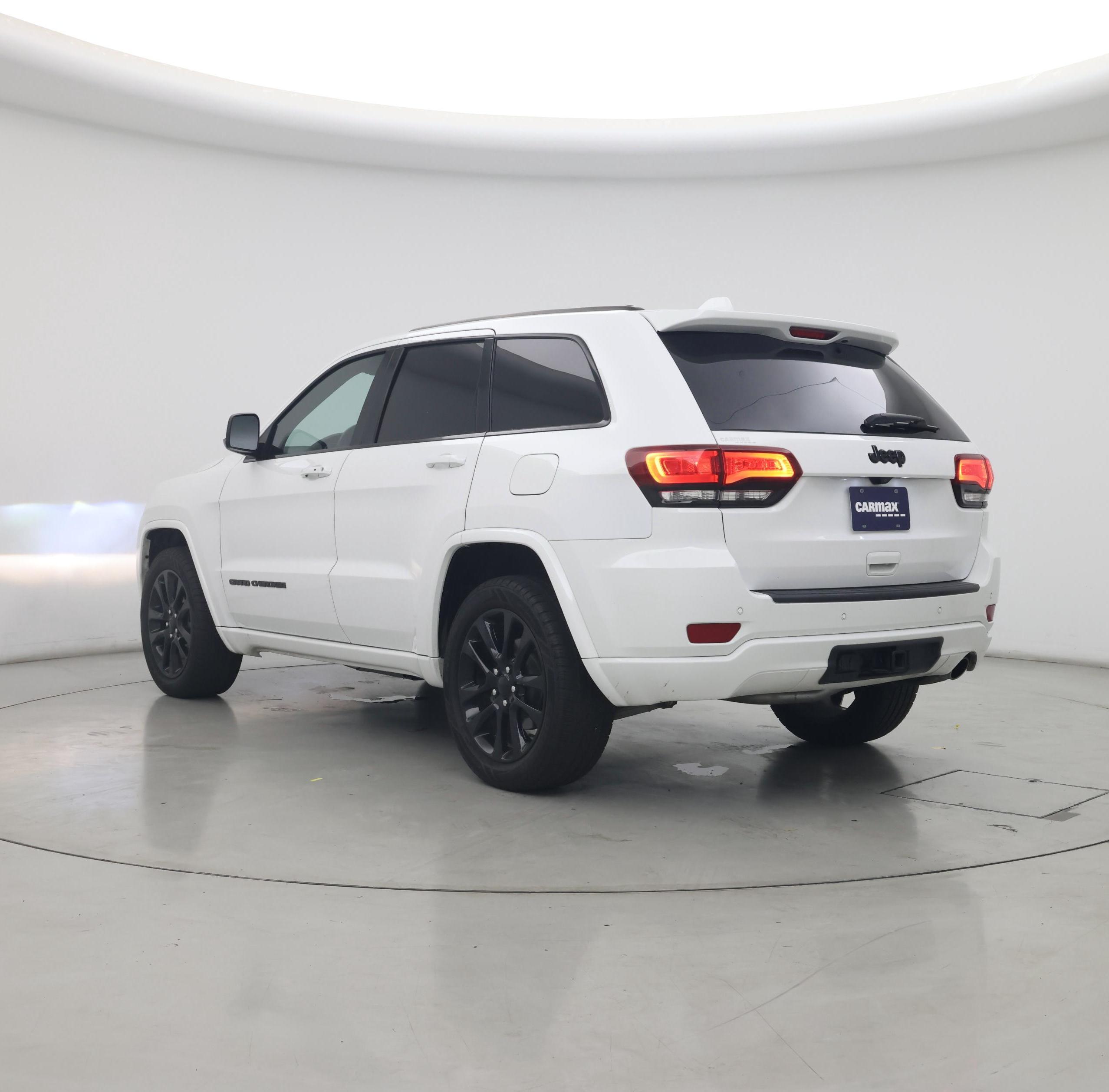 Thumbnail: 2019 Jeep Grand Cherokee - 2