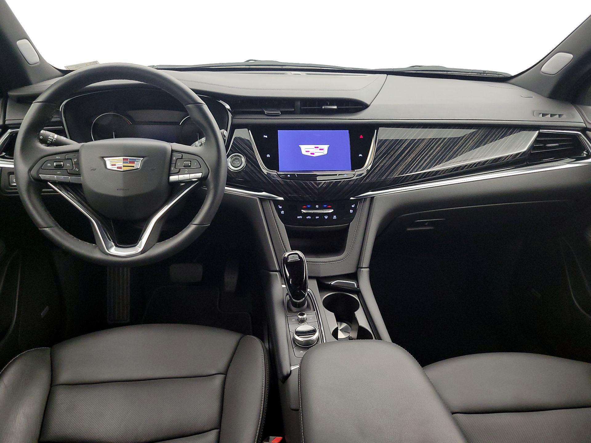 Thumbnail: 2025 Cadillac XT6 - 9