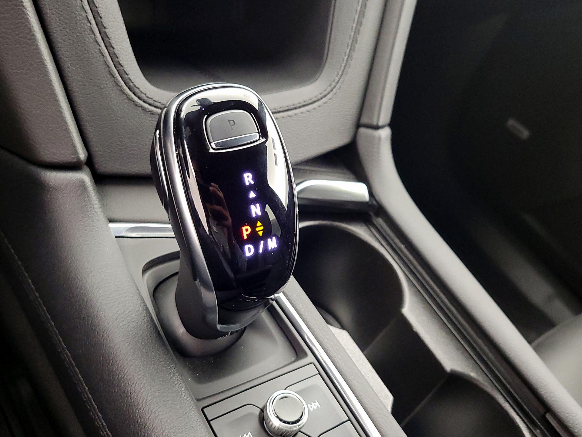 Thumbnail: 2025 Cadillac XT6 - 18