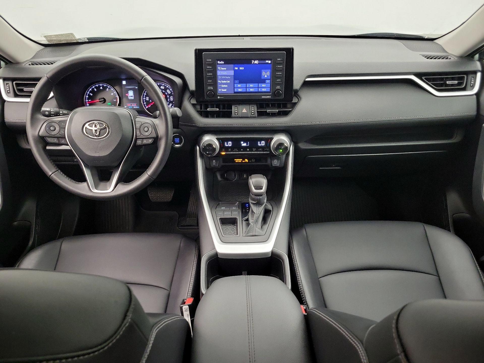 Thumbnail: 2022 Toyota RAV4 - 9
