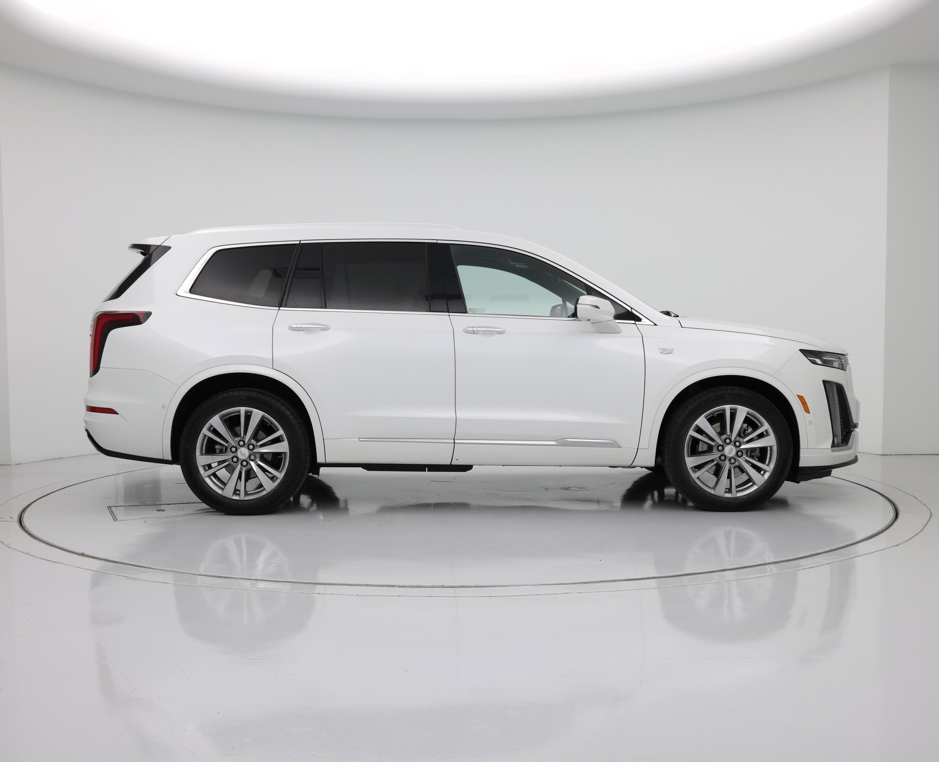 Thumbnail: 2022 Cadillac XT6 - 7
