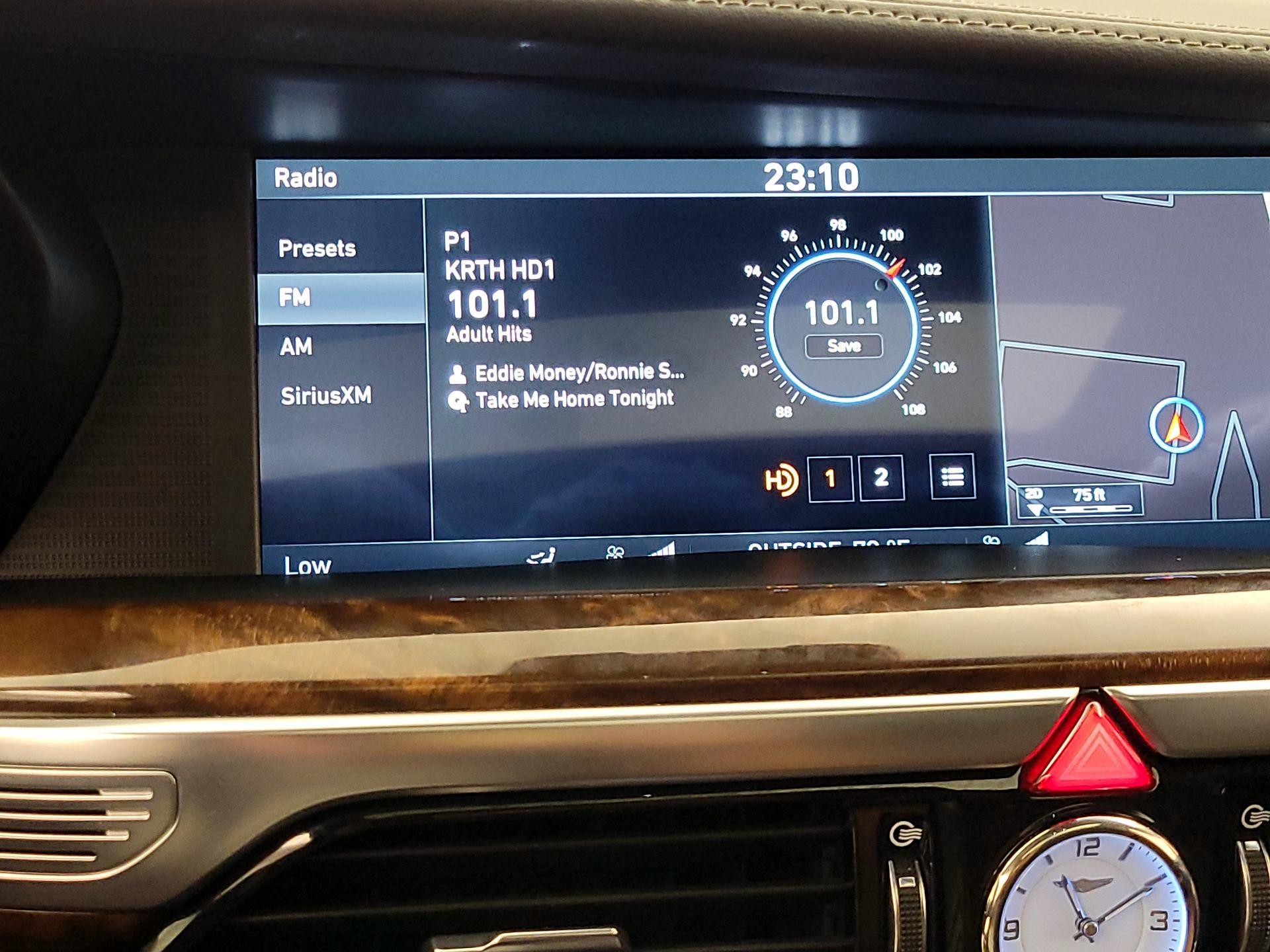 Thumbnail: 2018 Genesis G90 - 15